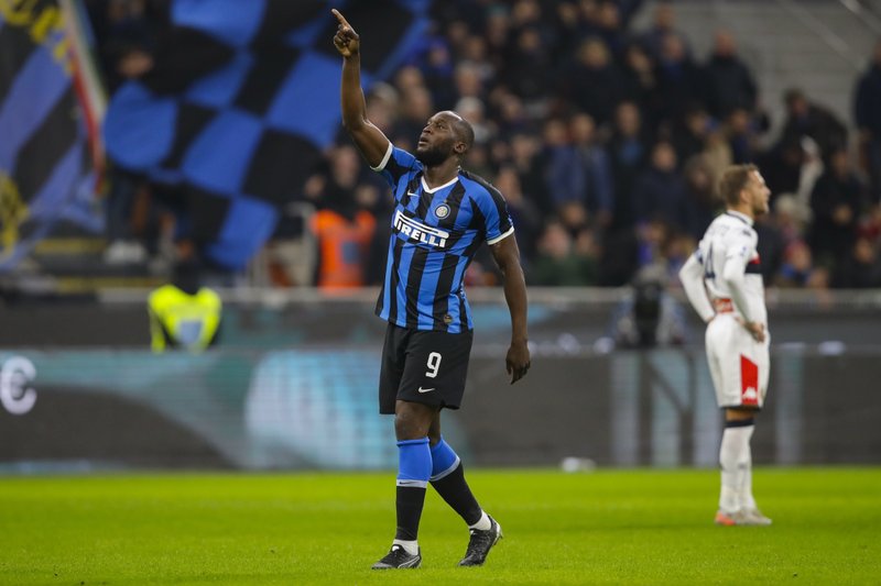 Lukaku Scores 2 As Inter Beats Genoa 4 0 To Share Lead