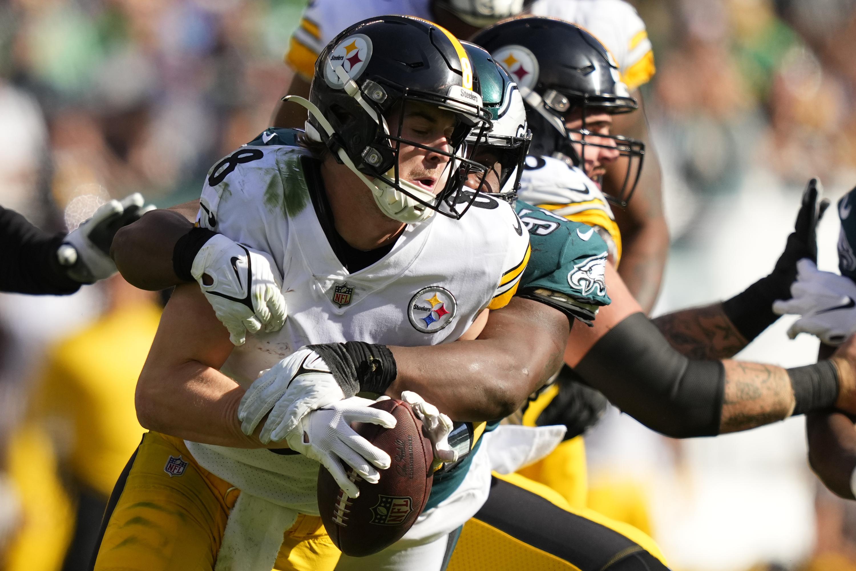 Pickett orders Steelers to 'study more' after loss to Eagles AP News