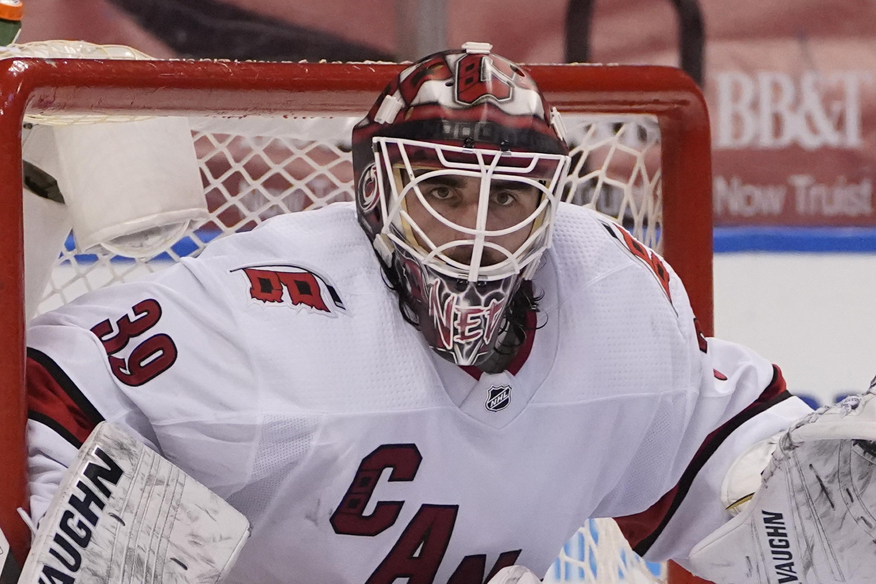 NHL roster freeze lifts, flat cap 