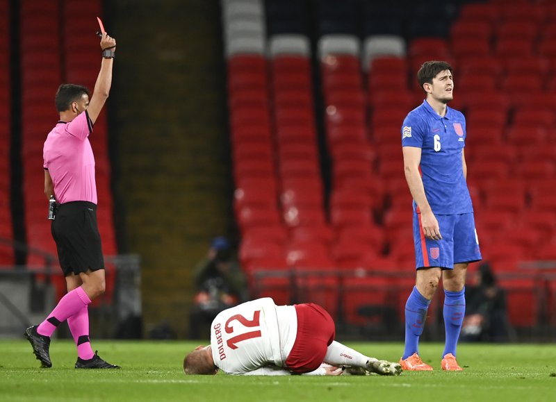 Indisciplina Pone A Entrenador De Inglaterra A La Defensiva