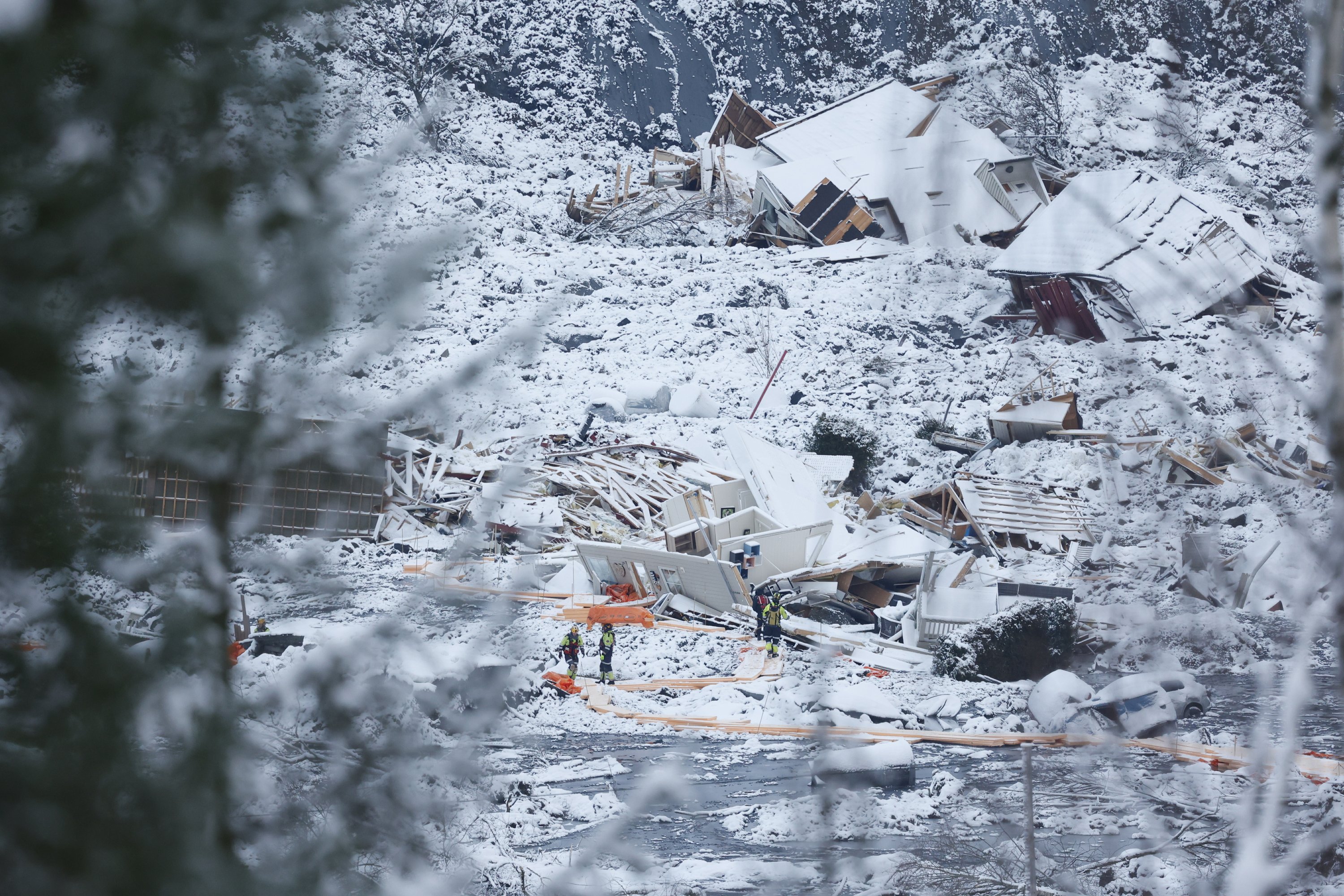 2nd body found after landslide in Norway;  8 still missing