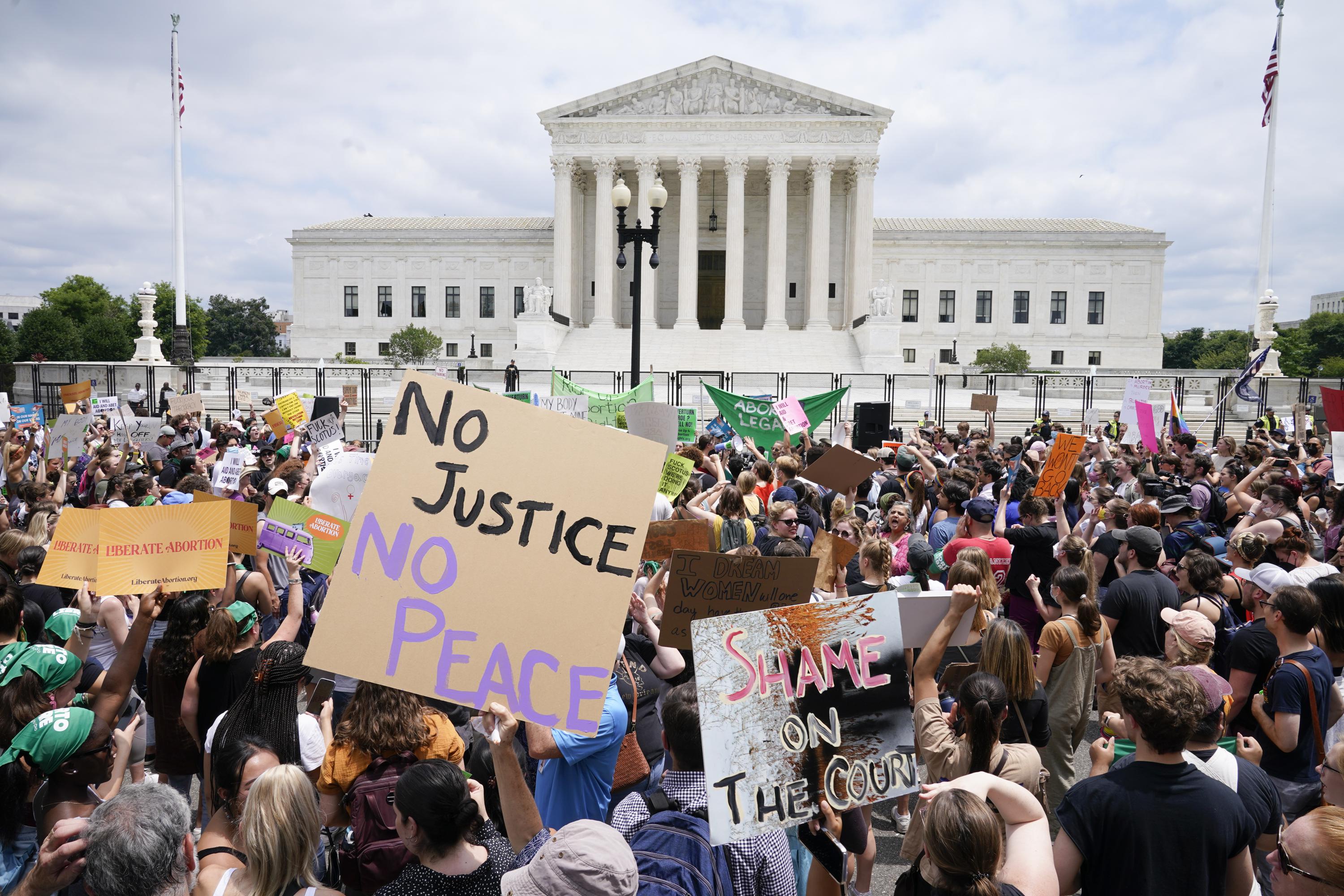 Supreme Court halts Louisiana abortion law from taking effect