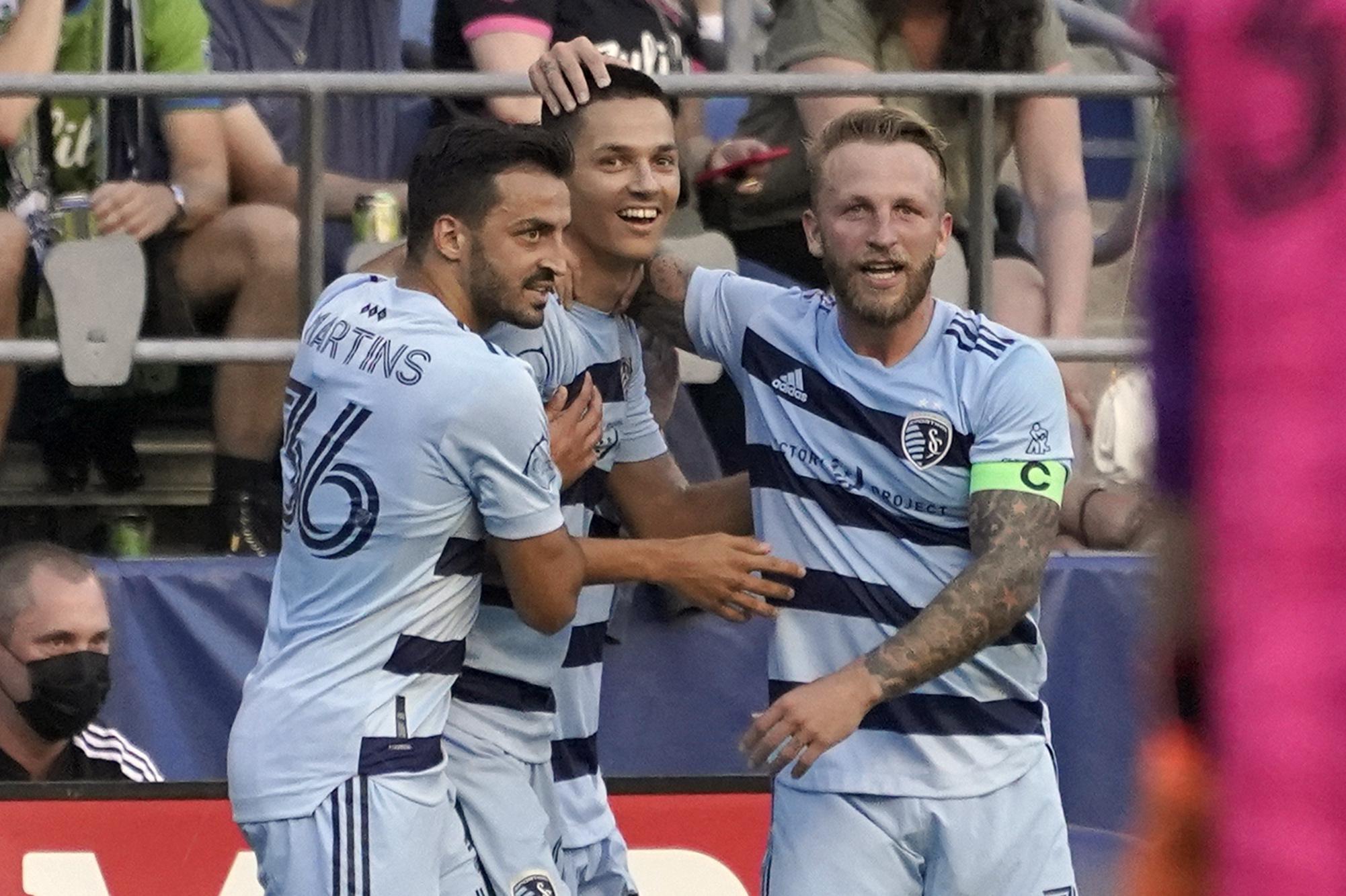 Sporting KC beats Sounders 3-1 to pull closer in West - Vimarsana News
