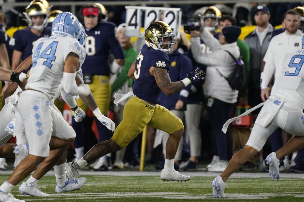 Strong Second Half Leads Notre Dame Past UNC, 44-34