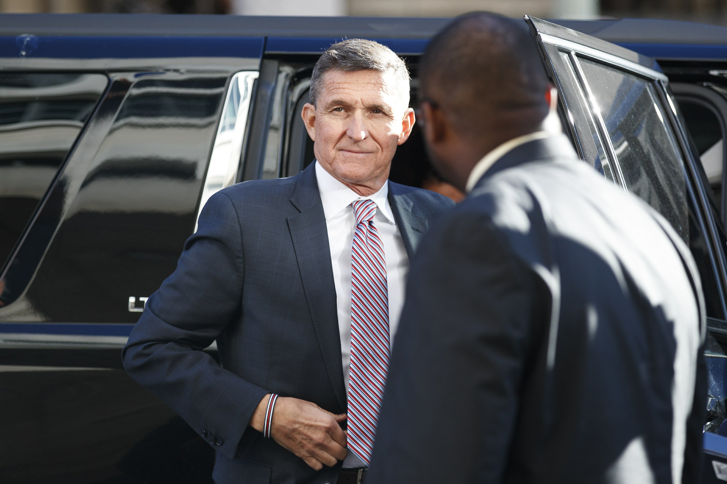 trump-pardons-flynn-despite-guilty-plea-in-russia-probe