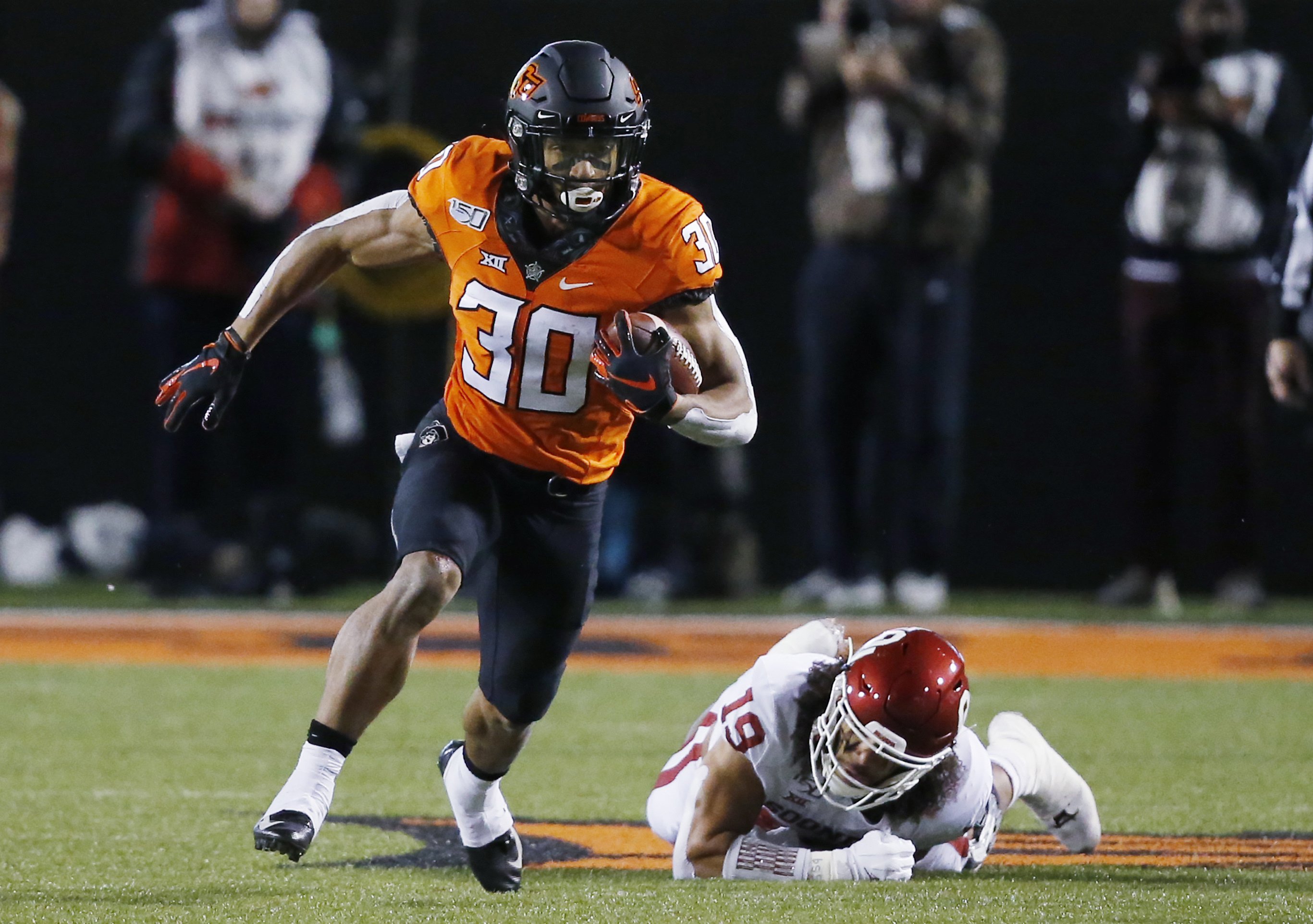 Gundy's OAN support angers star Oklahoma St RB Chuba Hubbard