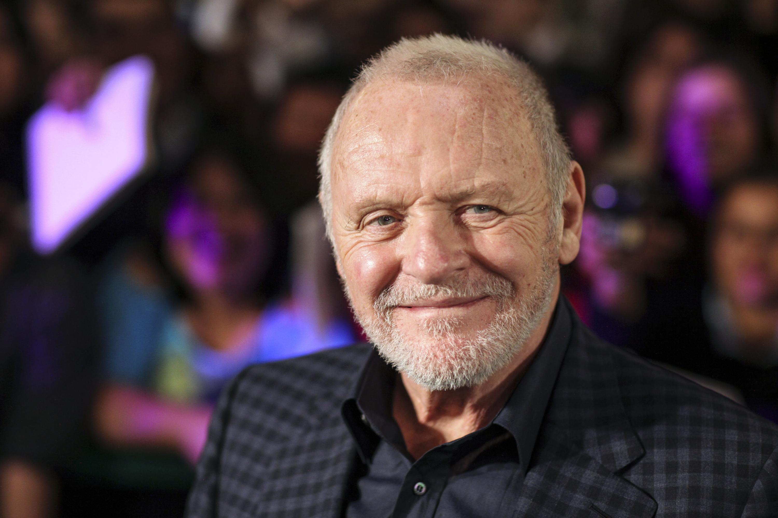 Anthony Hopkins honors Chadwick Boseman after Oscar win