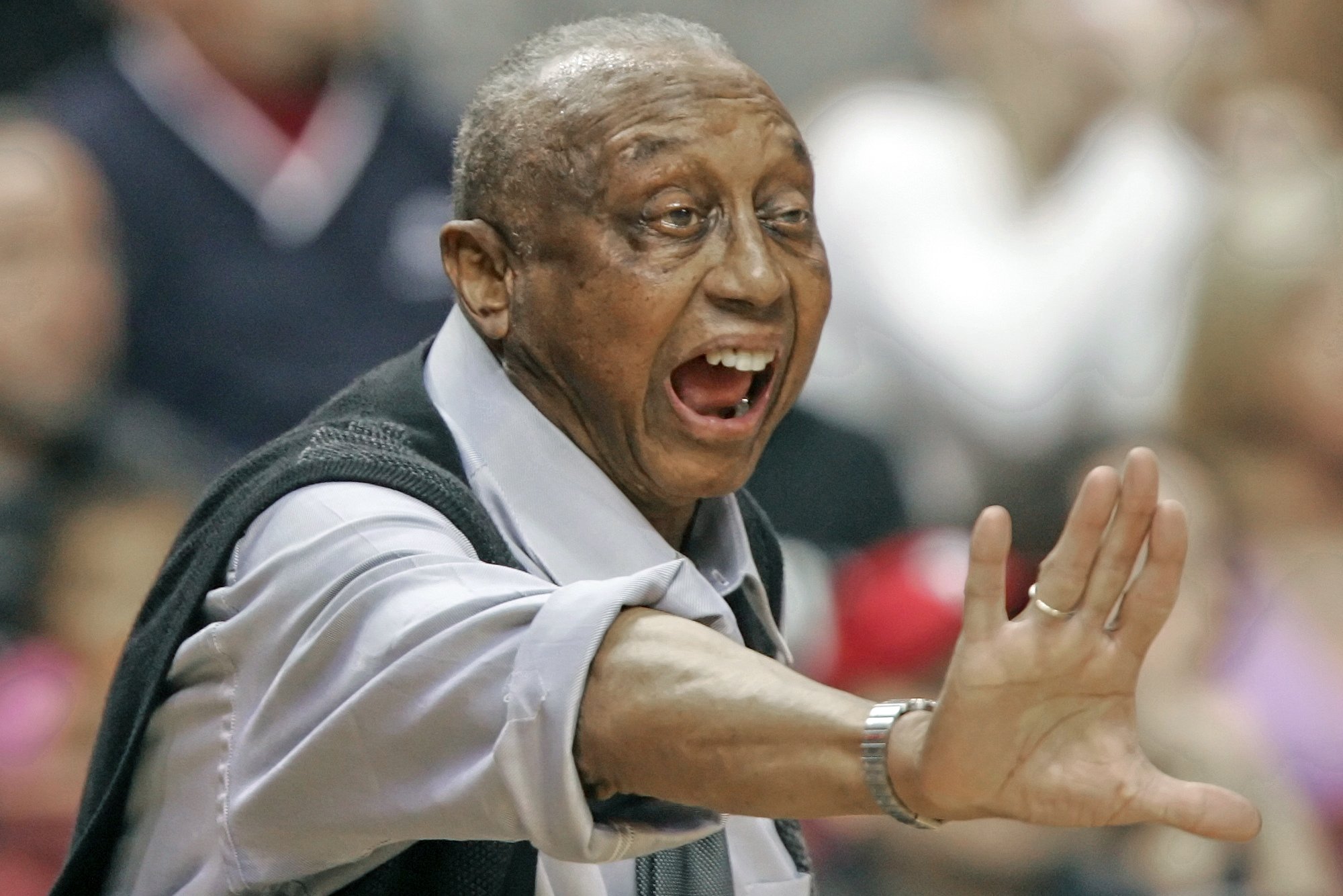 Temple basketball coach John Chaney dies at 89