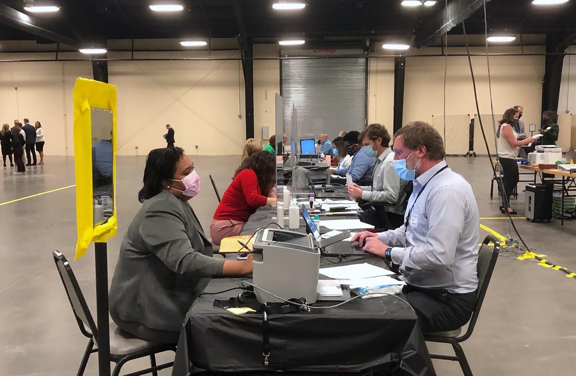 North Carolina court delays, then restores candidate filing | AP News