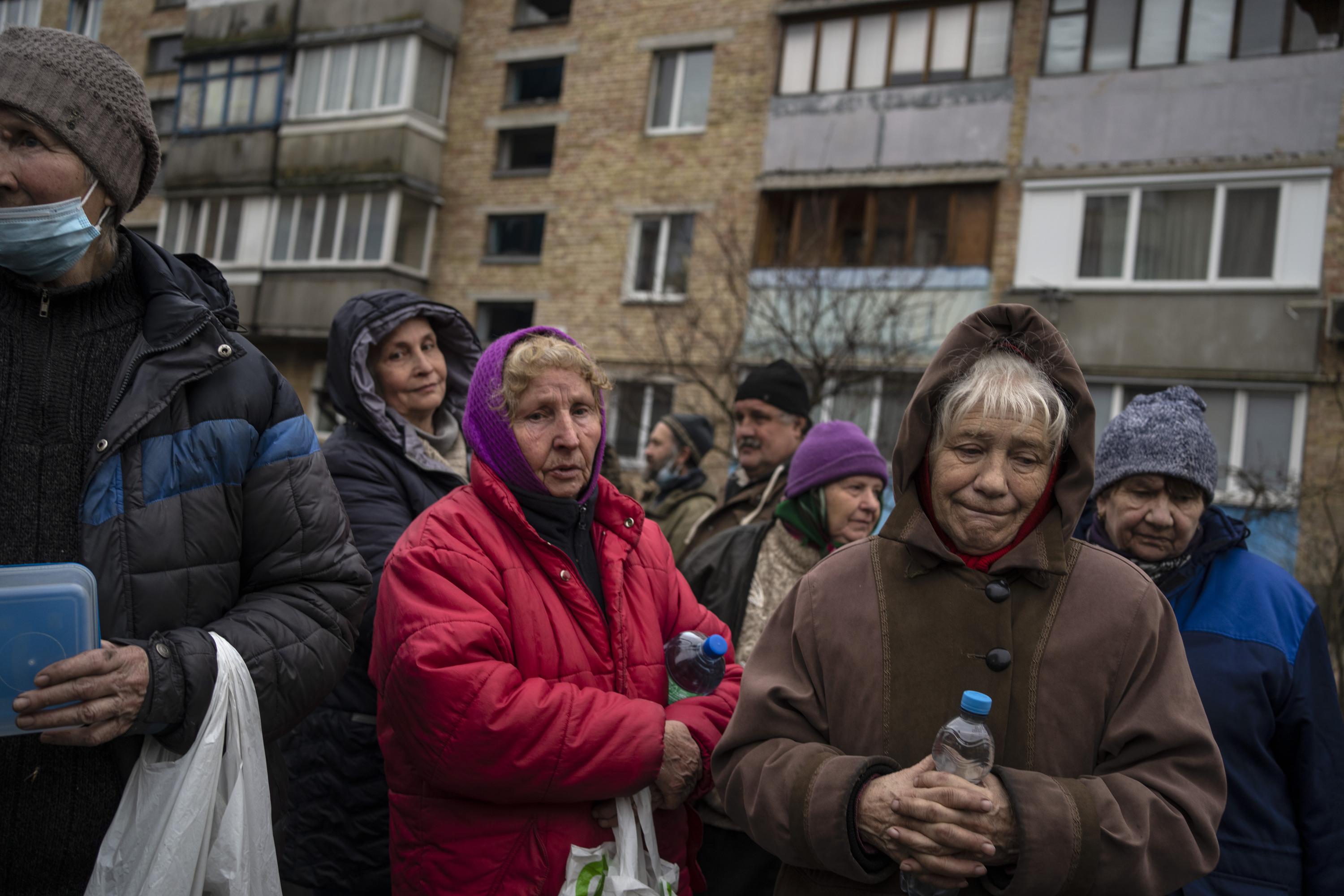 Більше втекли, оскільки Україна попереджає про ескалацію російських атак