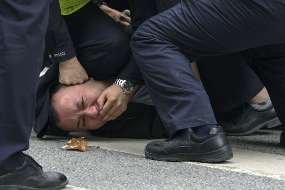https://apnews.com/article/zero-covid-exit-china-reopening-investigation-05e1bf6d14e3b77ade26b719093ac43b/gallery/73c7f178f55c4eecb1ab8ae32fea69ba