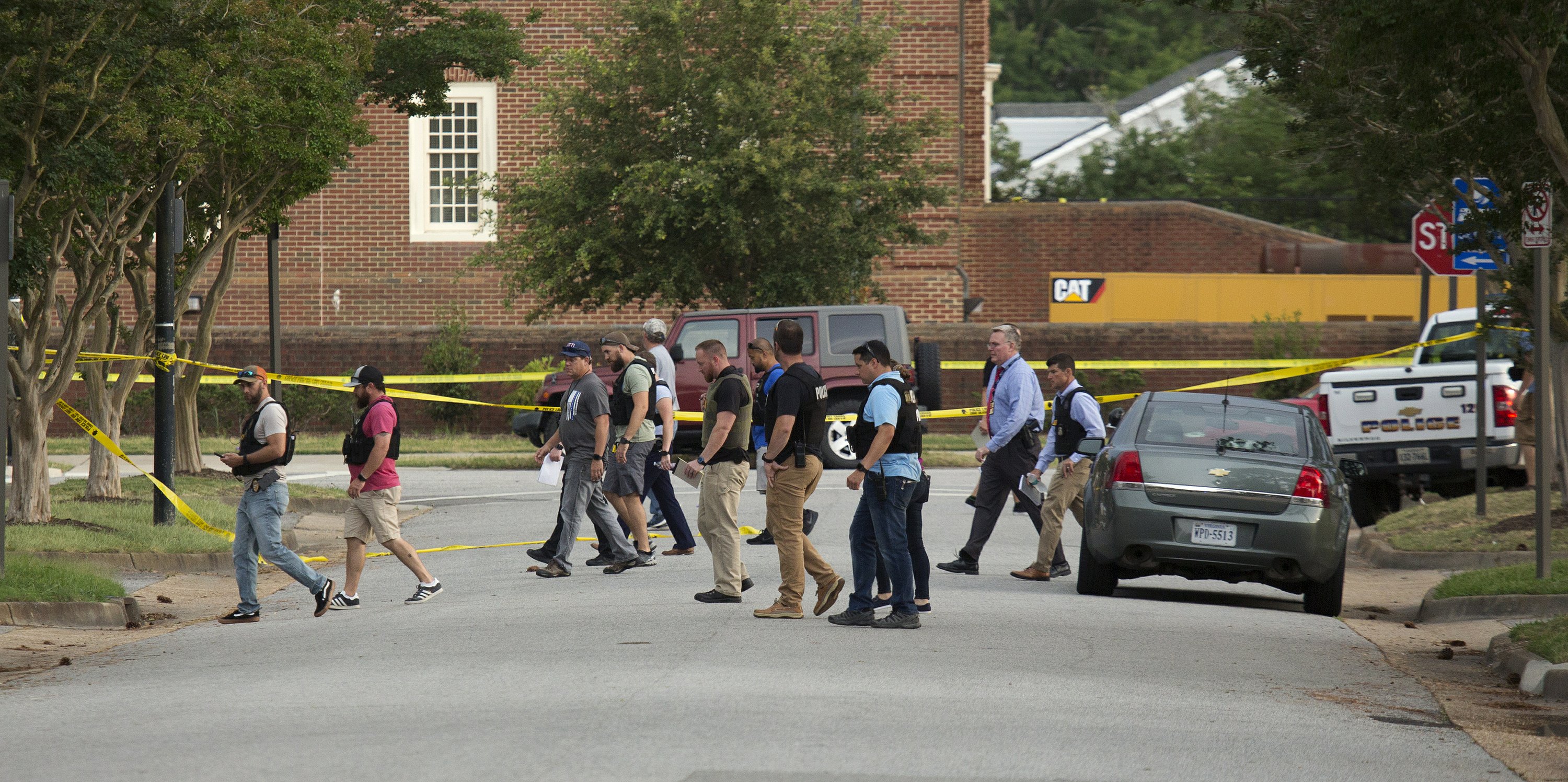 12 people killed in Virginia Beach shooting; suspect dead