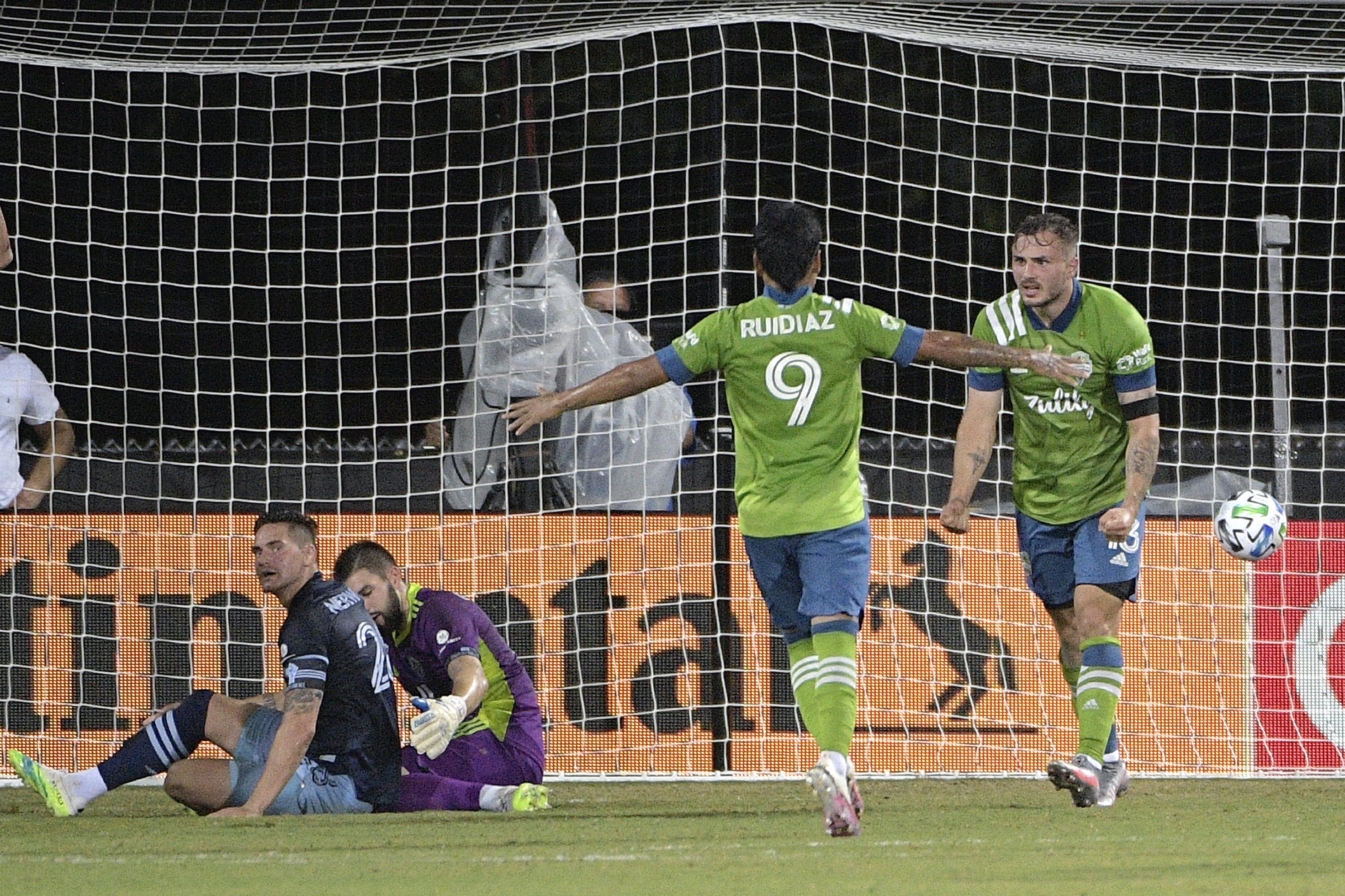 whitecaps score tonight