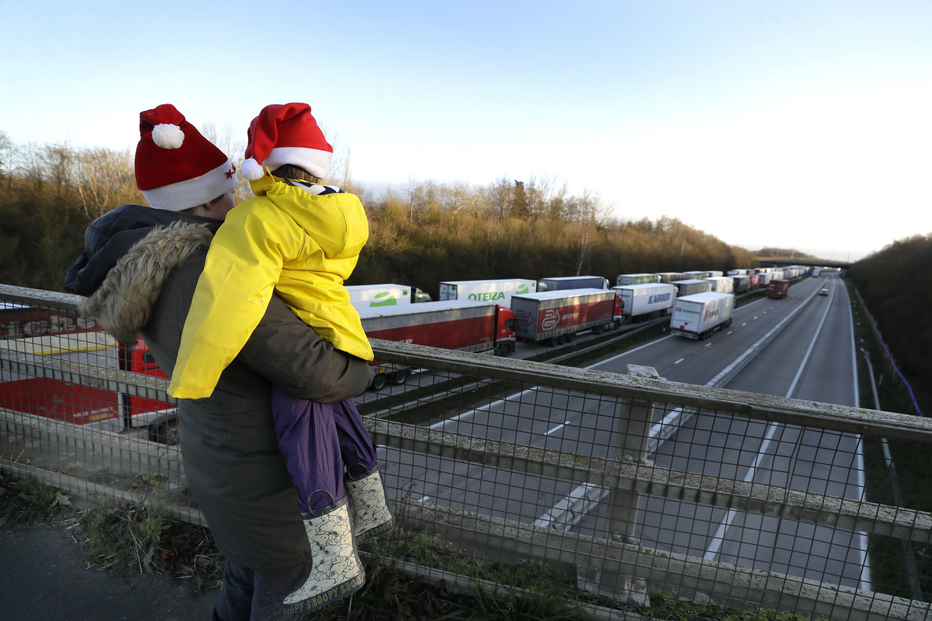 British Army helps to eliminate the backlog of drivers blocked by viruses