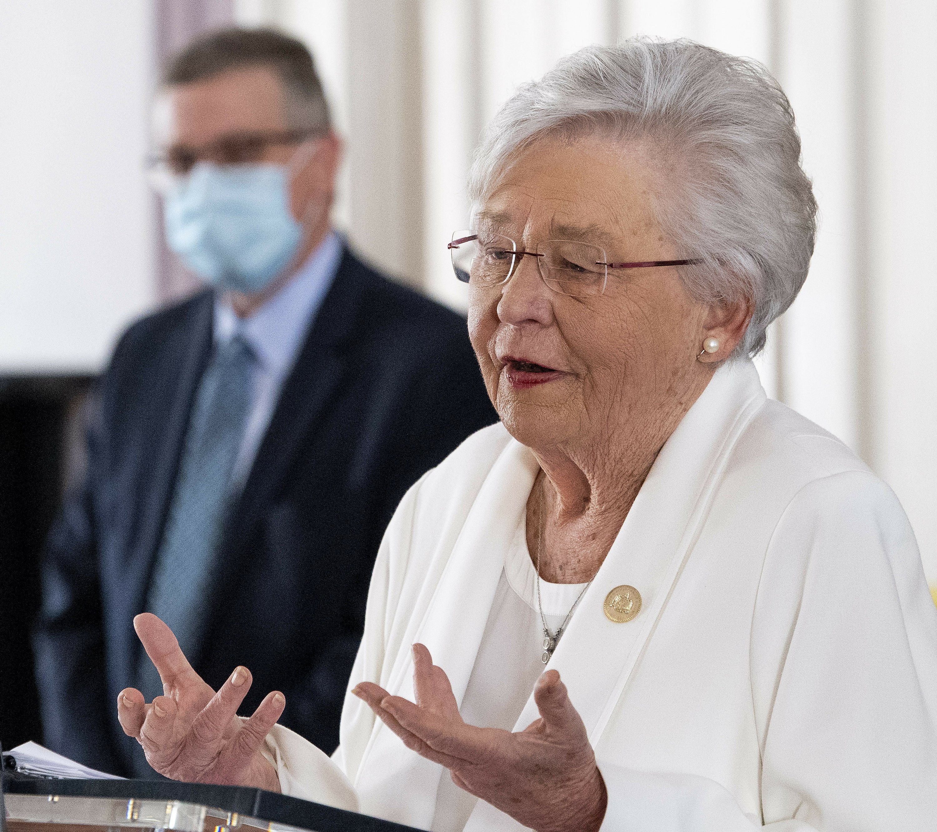 Bucking GOP Trend, Alabama Governor Expands Mask Order