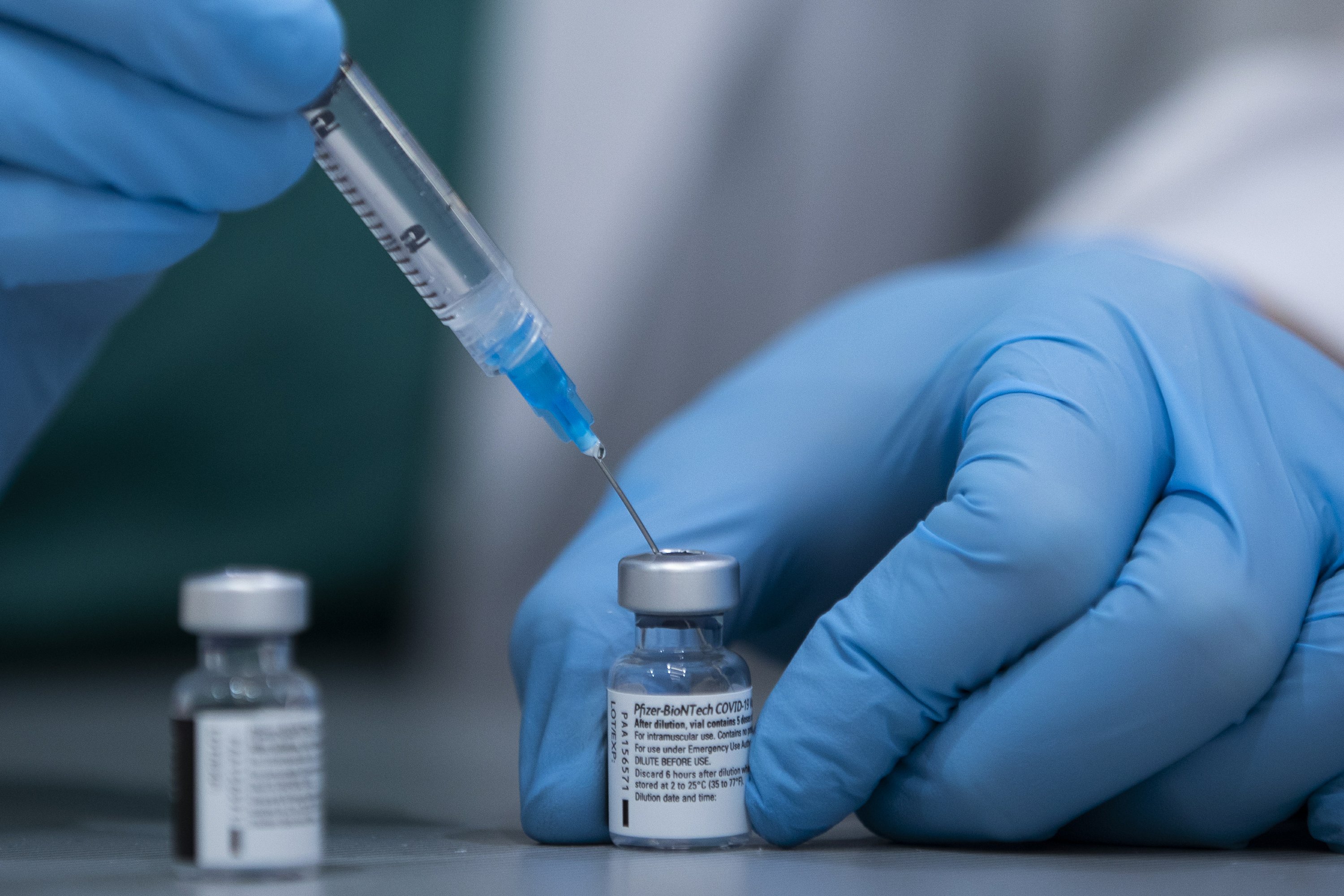 Israel will give Palestinian coronavirus vaccines to Palestinians