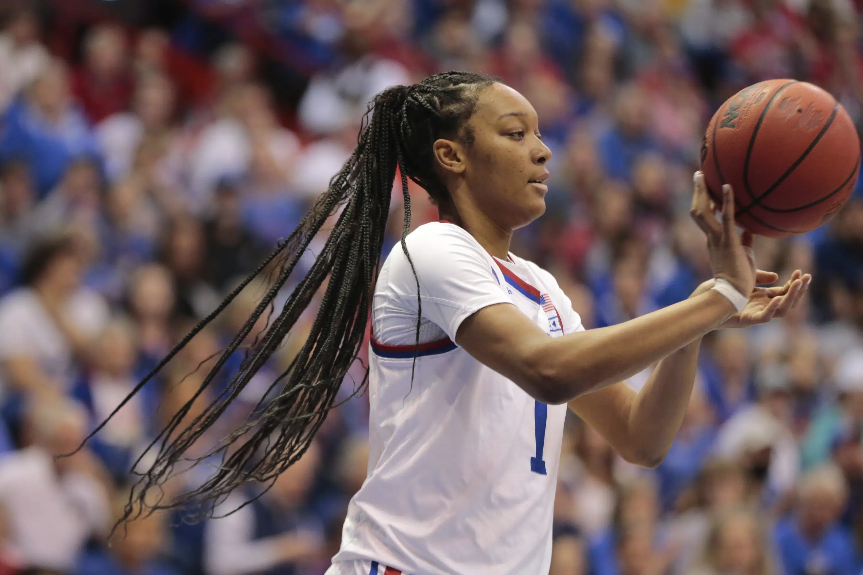 Kansas women beat Columbia 66-59, win WNIT championship