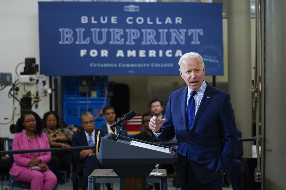 Biden Budget to Run .8t Deficit to Finance Spending Plans Biden Budget to Run .8t Deficit to Finance Spending Plans