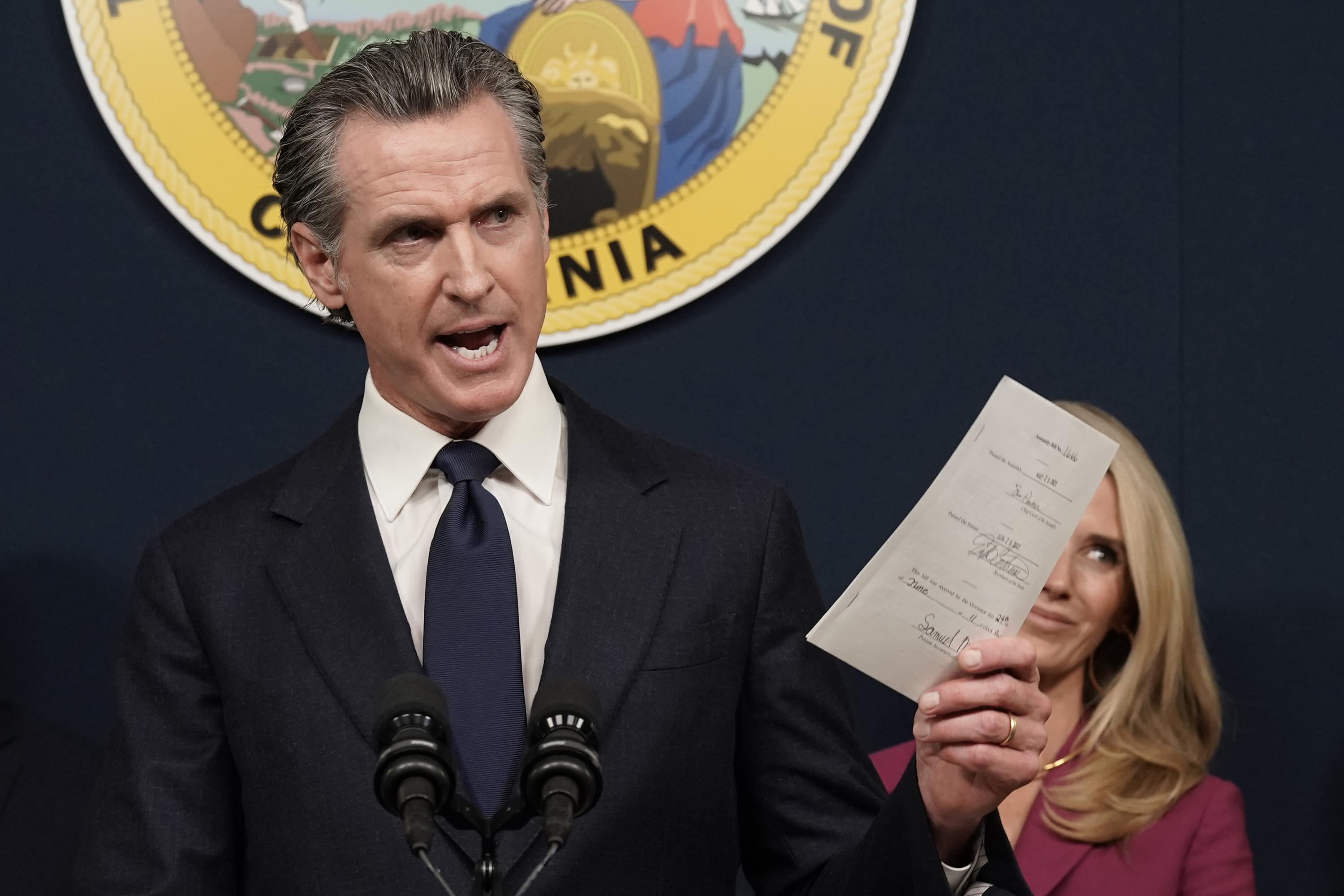 California’s Newsom goes to Washington; 2024 chatter follows