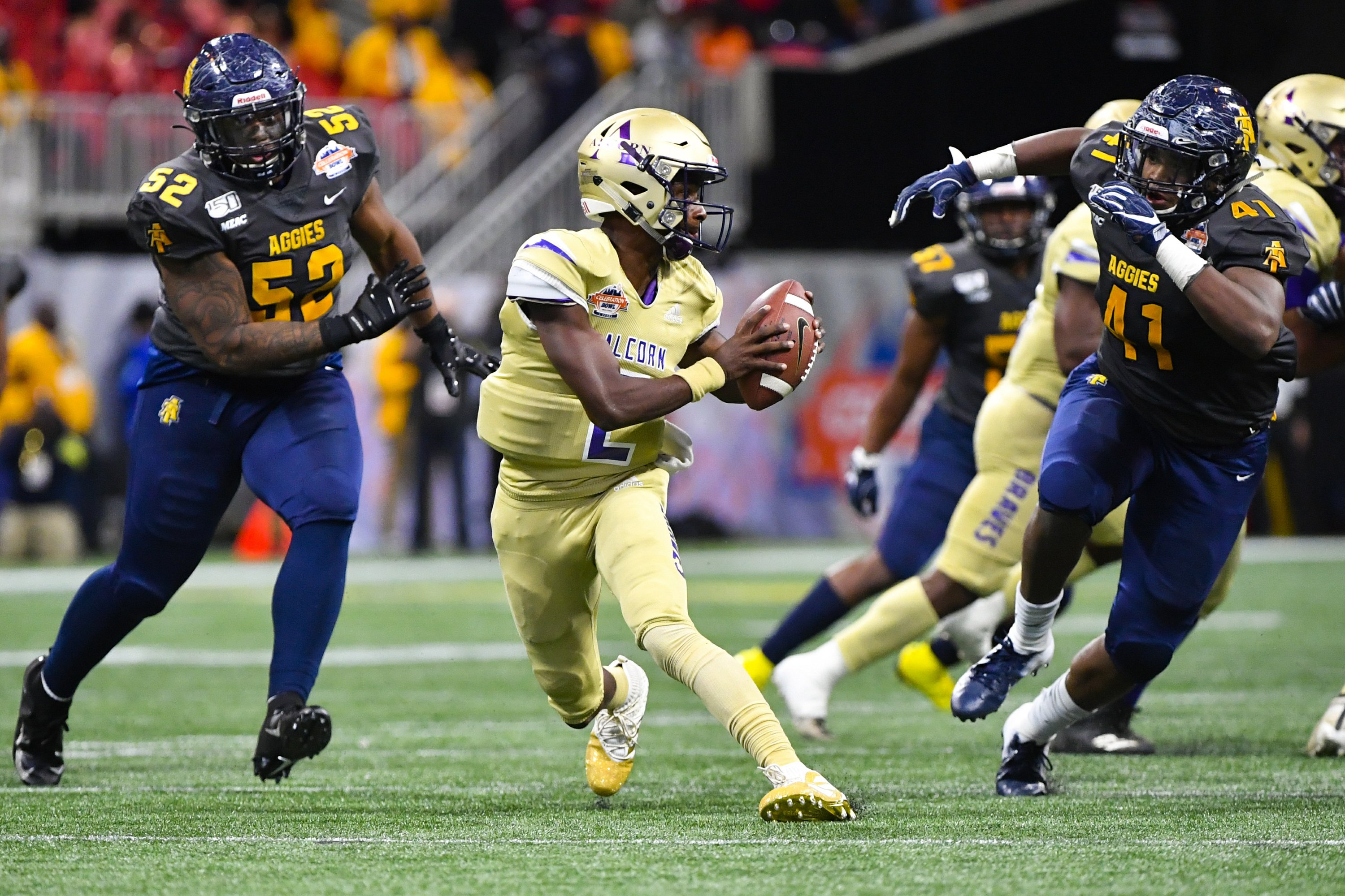 Carter, NCA&T rout Alcorn State 6444 in Celebration Bowl AP News