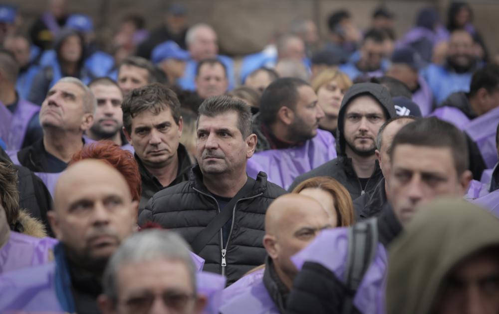 Bulgarian coal miners demand job security, fear changes