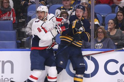 Kahun scores shootout goal in Sabres 3 