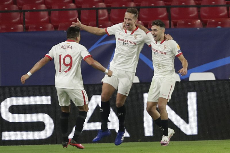 De Jong gets only goal as Sevilla beats Rennes