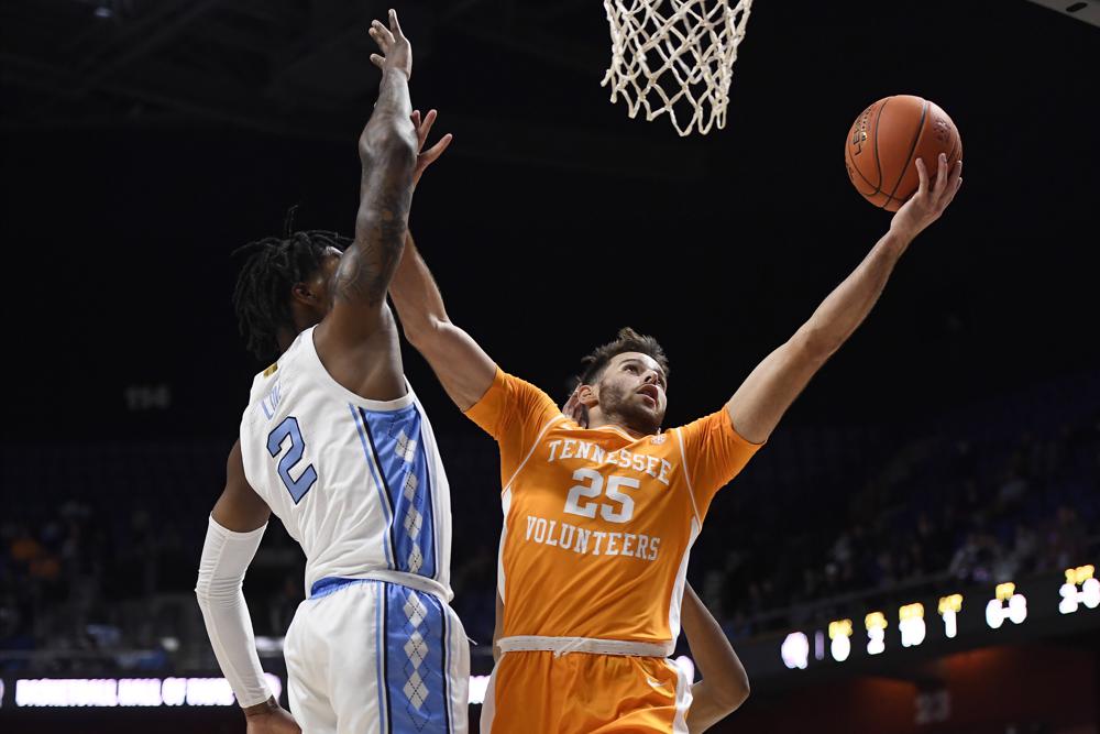 Tennessee beats North Carolina 89-72 in Tip-Off tournament