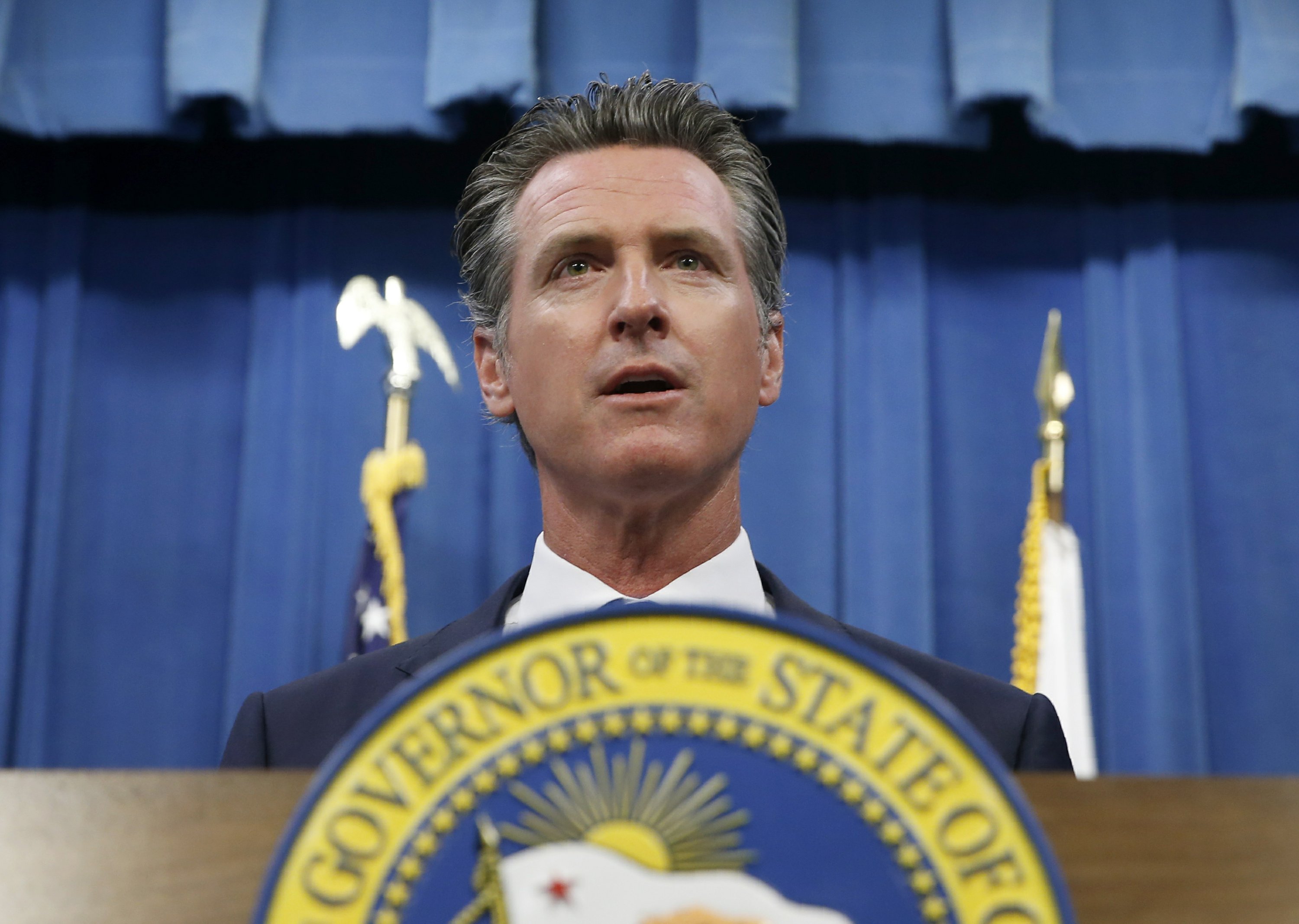 california-governor-signs-bill-on-presidential-tax-returns