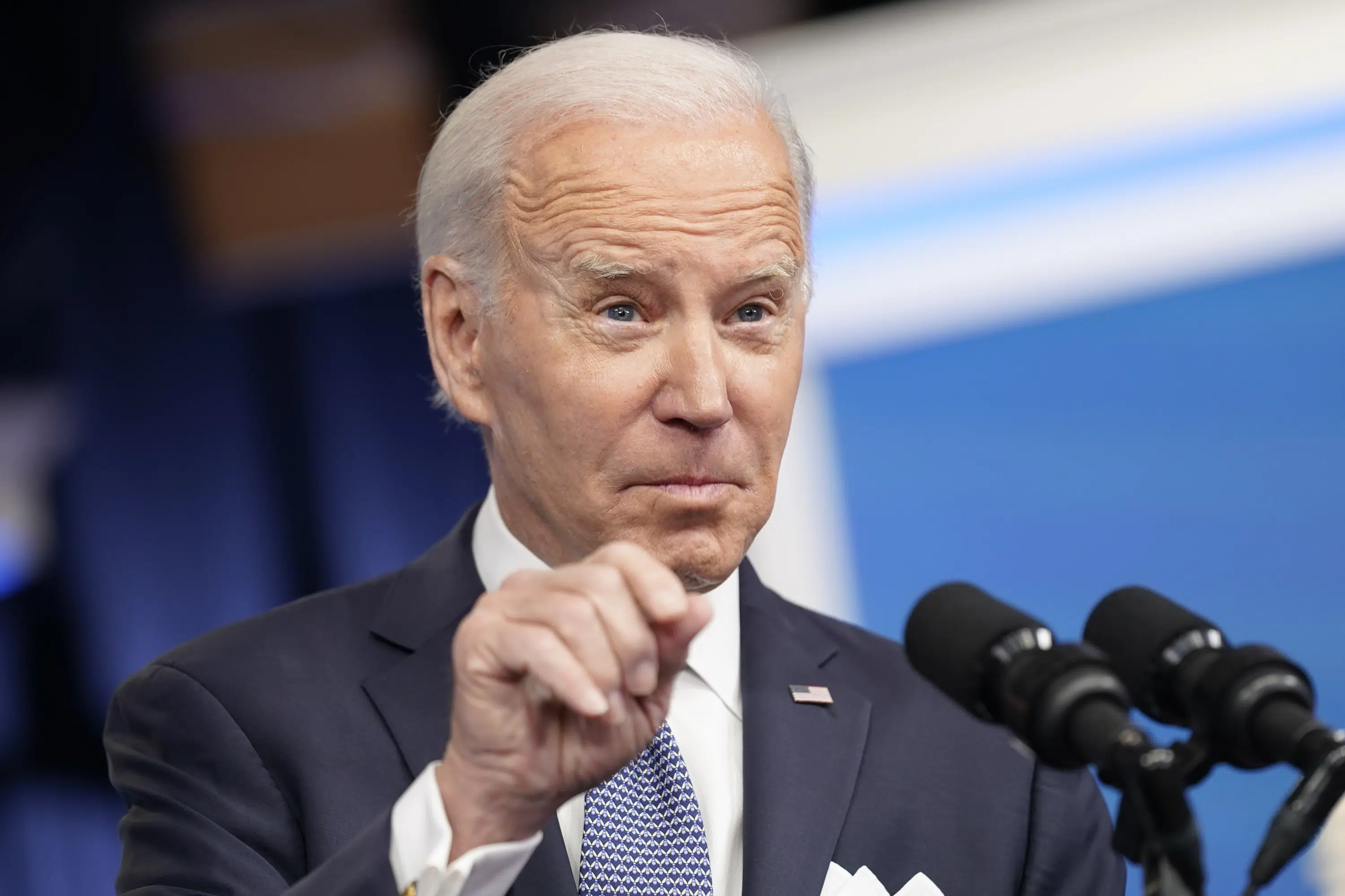 Biden future clouded by classified document probe | AP News