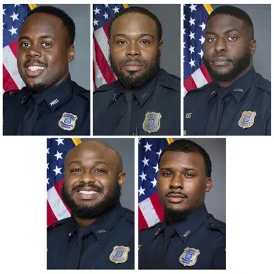 ARCHIVO - La combinación de fotos difundida por la policía de Memphis, Tennessee, muestra a los agentes, arriba izquierda a derecha, Tadarrius Bean, Demetrius Haley, Emmitt Martin III, abajo izquierda a derecha, Desmond Mills, Jr. y Justin Smith. Los cinco exagentes de la policía de Memphis se declararon inocentes el viernes 17 de febrero de 2023 de homicidio simple y otros cargos por el arresto violento y muerte de Tyre Nichols.(Departamento de Policía de Memphis via AP, File)