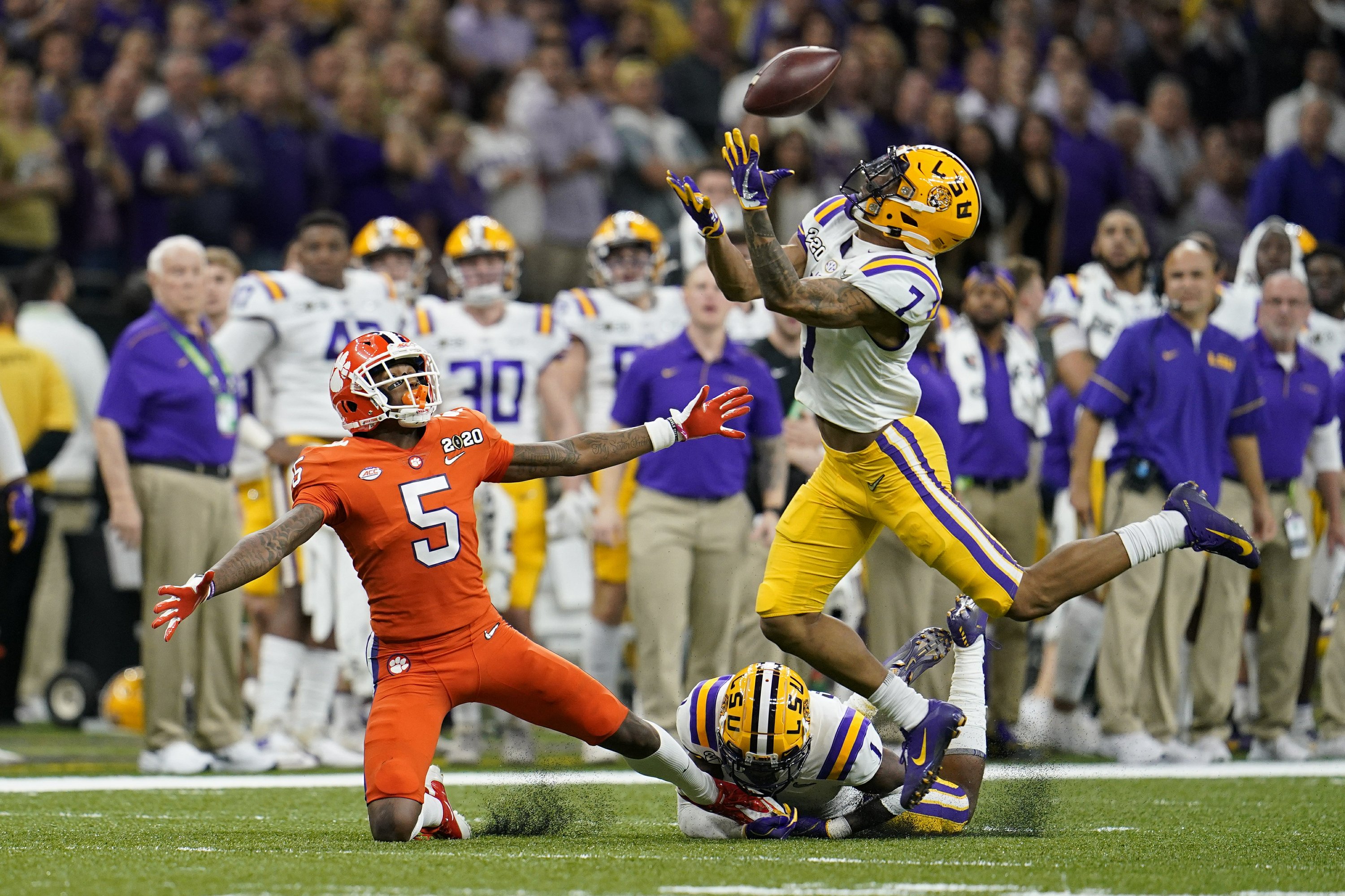 The Latest LSU extends lead vs Clemson early in 4th quarter AP News