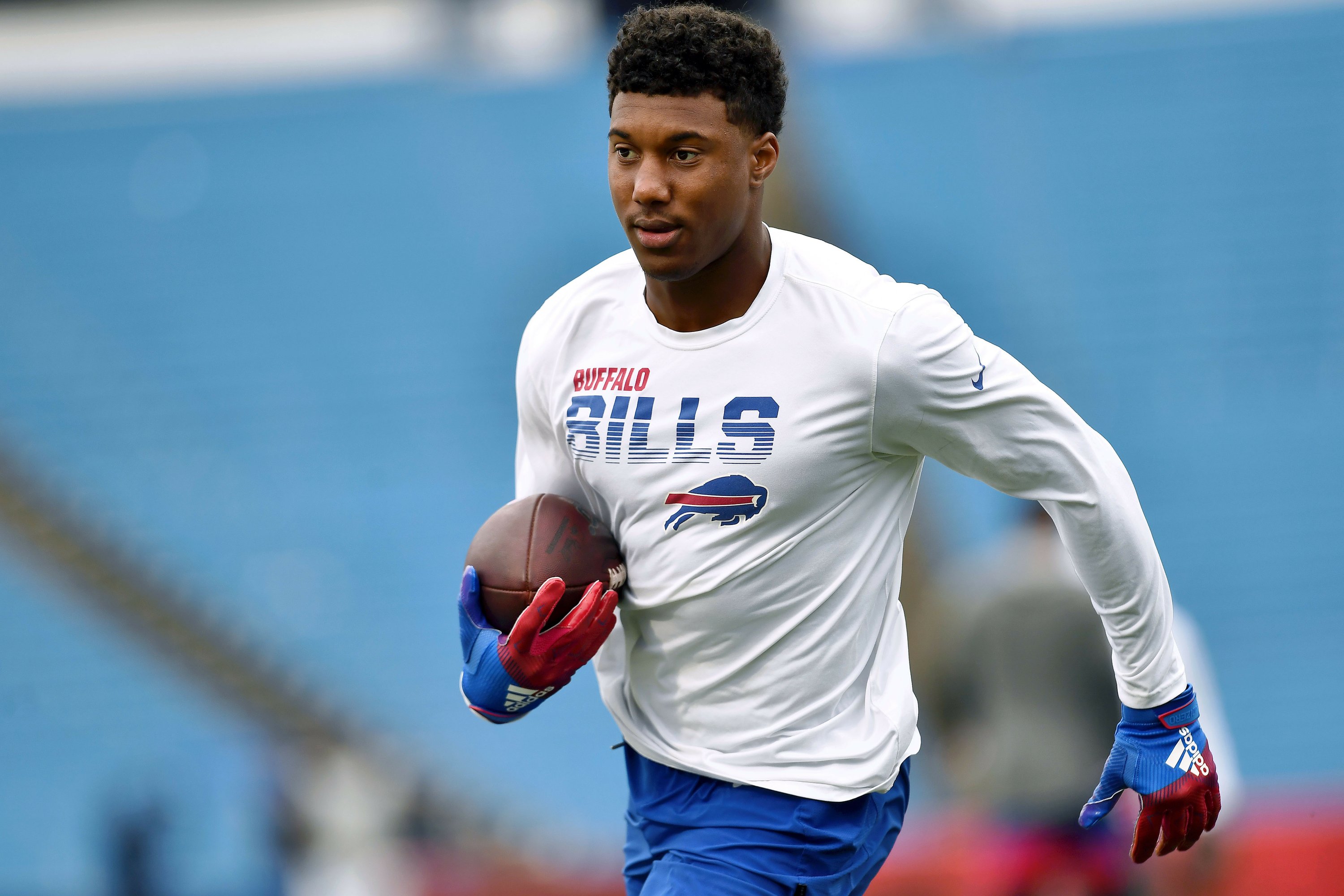 AP Source Bills trade receiver Zay Jones to Raiders AP News