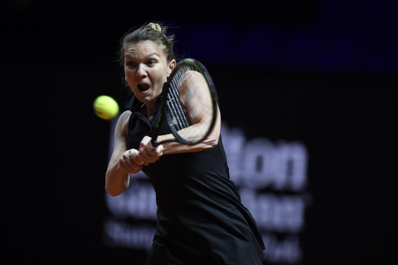 Halep Starts Clay Season With Dominant Win Over Vondrousova