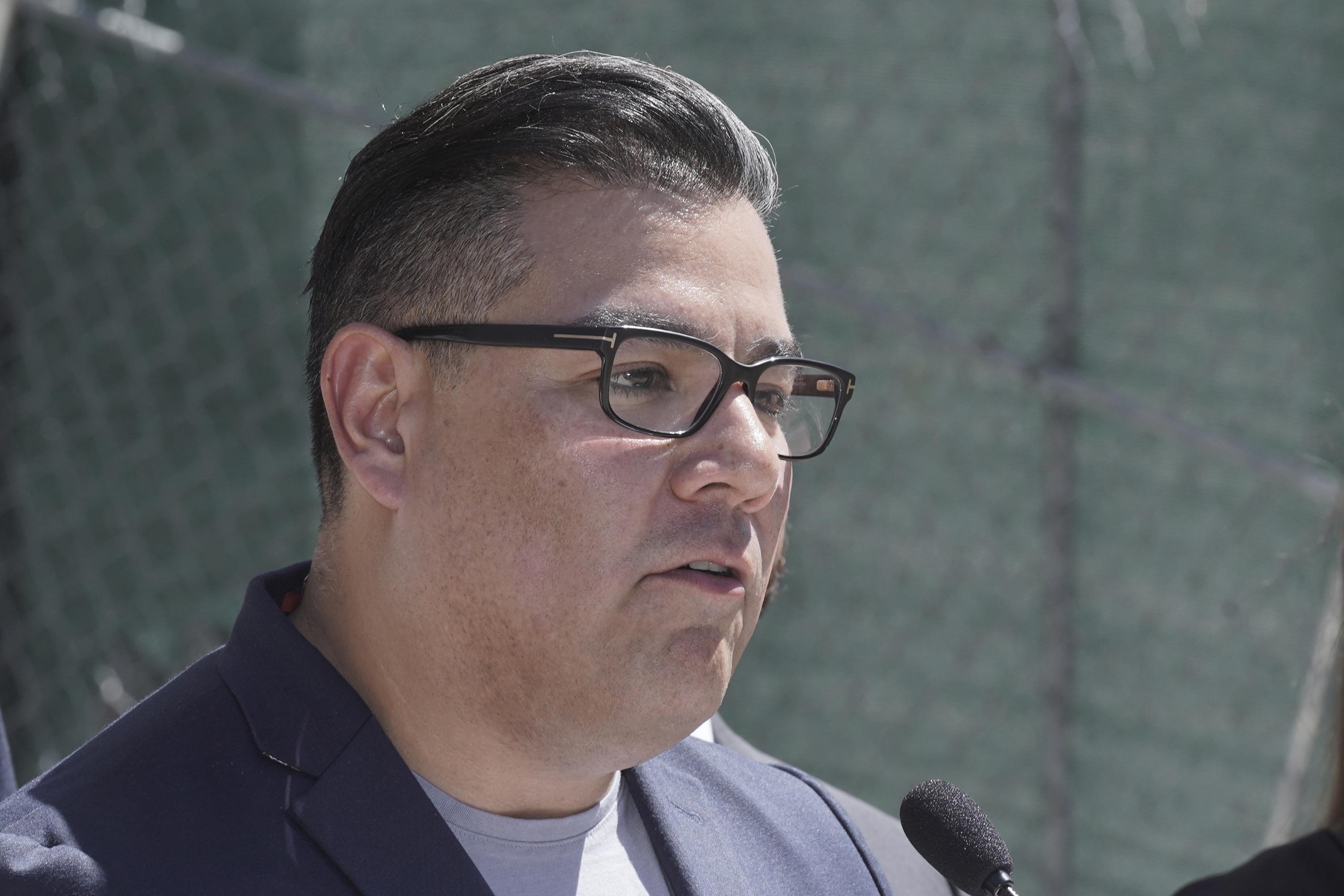 Insurers say California's inaction threatens auto policies | AP News