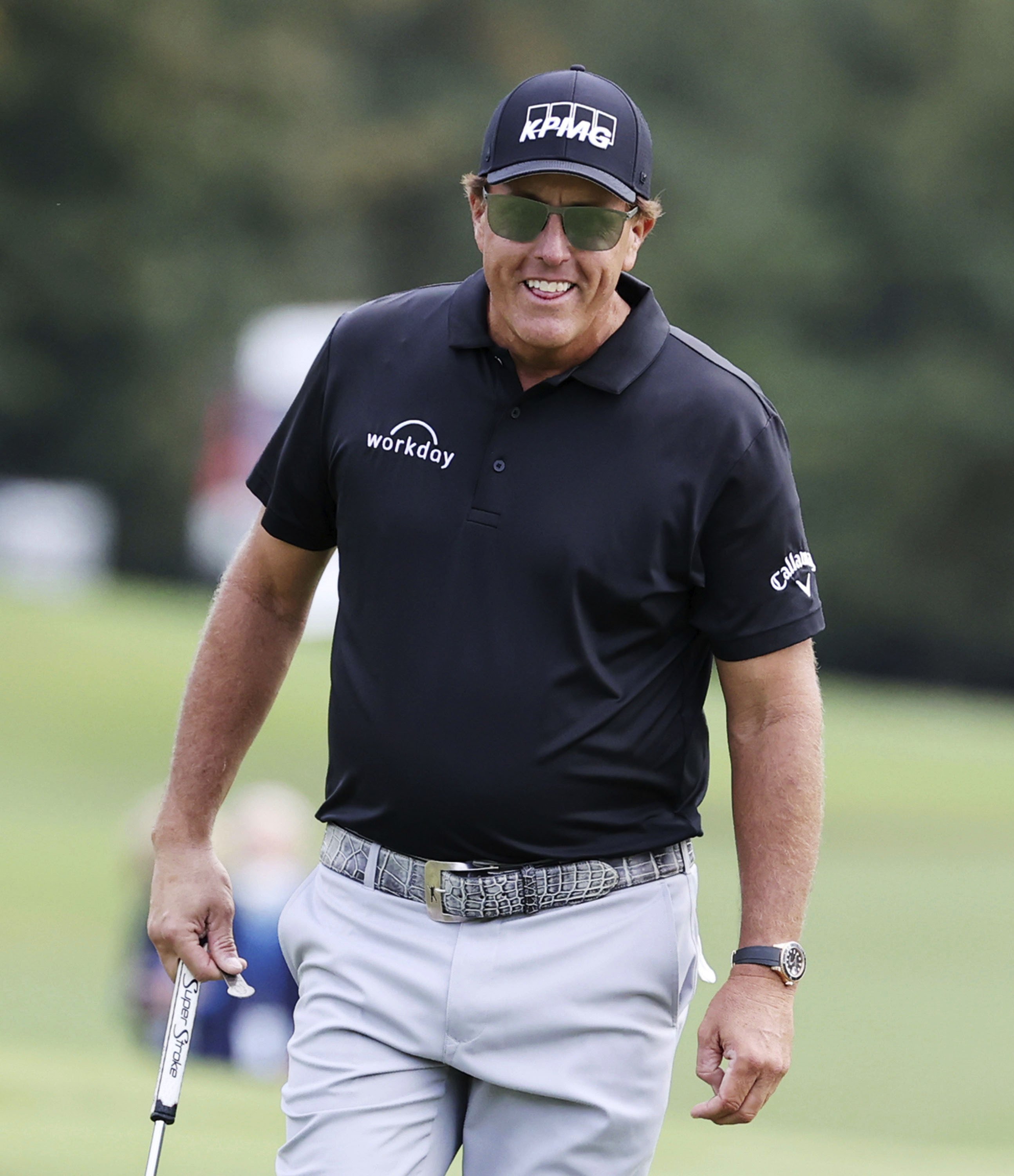 Mickelson wins in Richmond to go 2 for 2 on senior tour | AP News