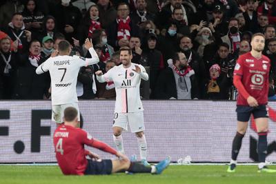 Messi Scores As Leader Psg Wins 5 1 At Defending Champ Lille Ap News