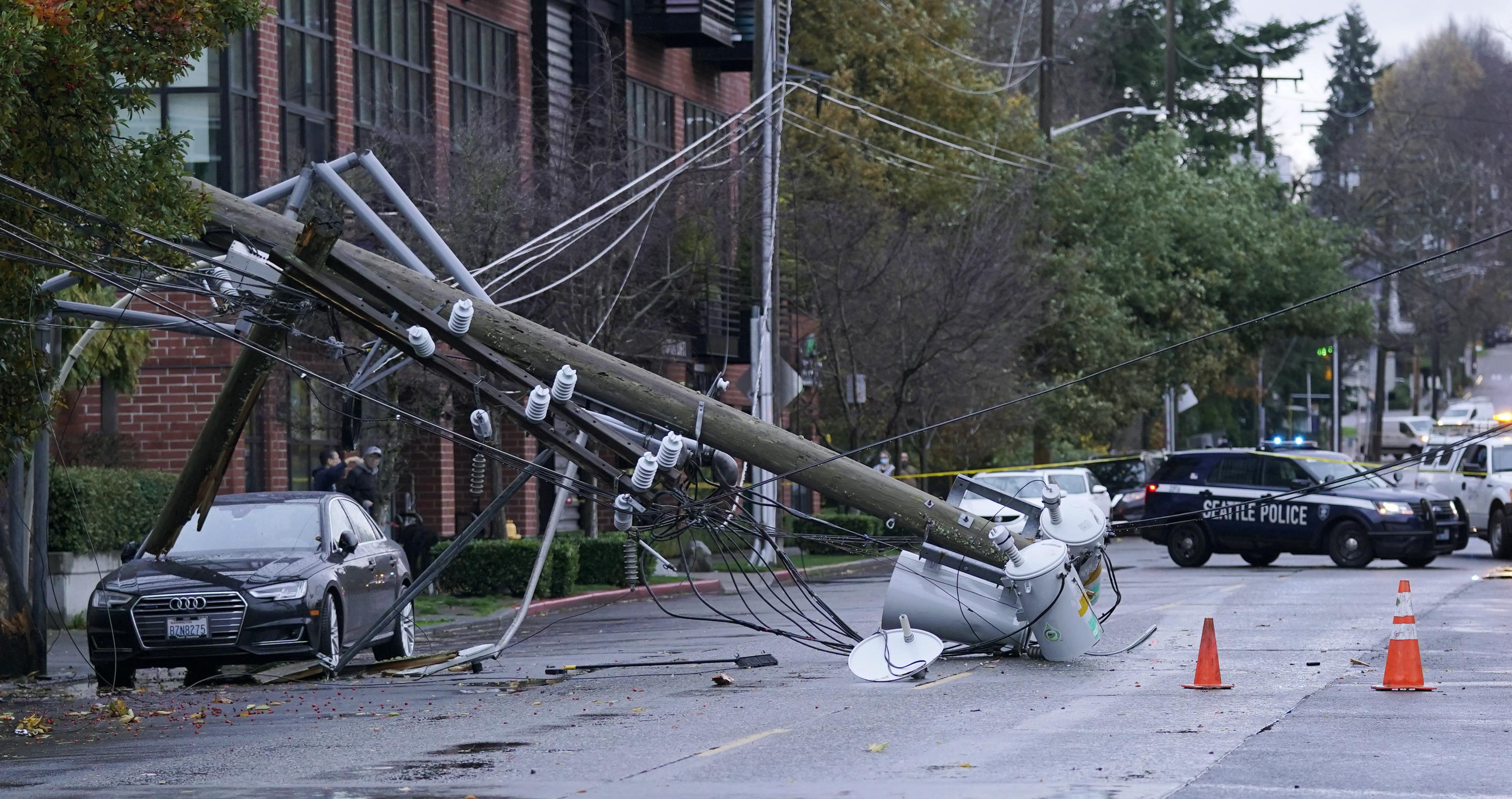 Wind storm Thousands without power in Washington AP News