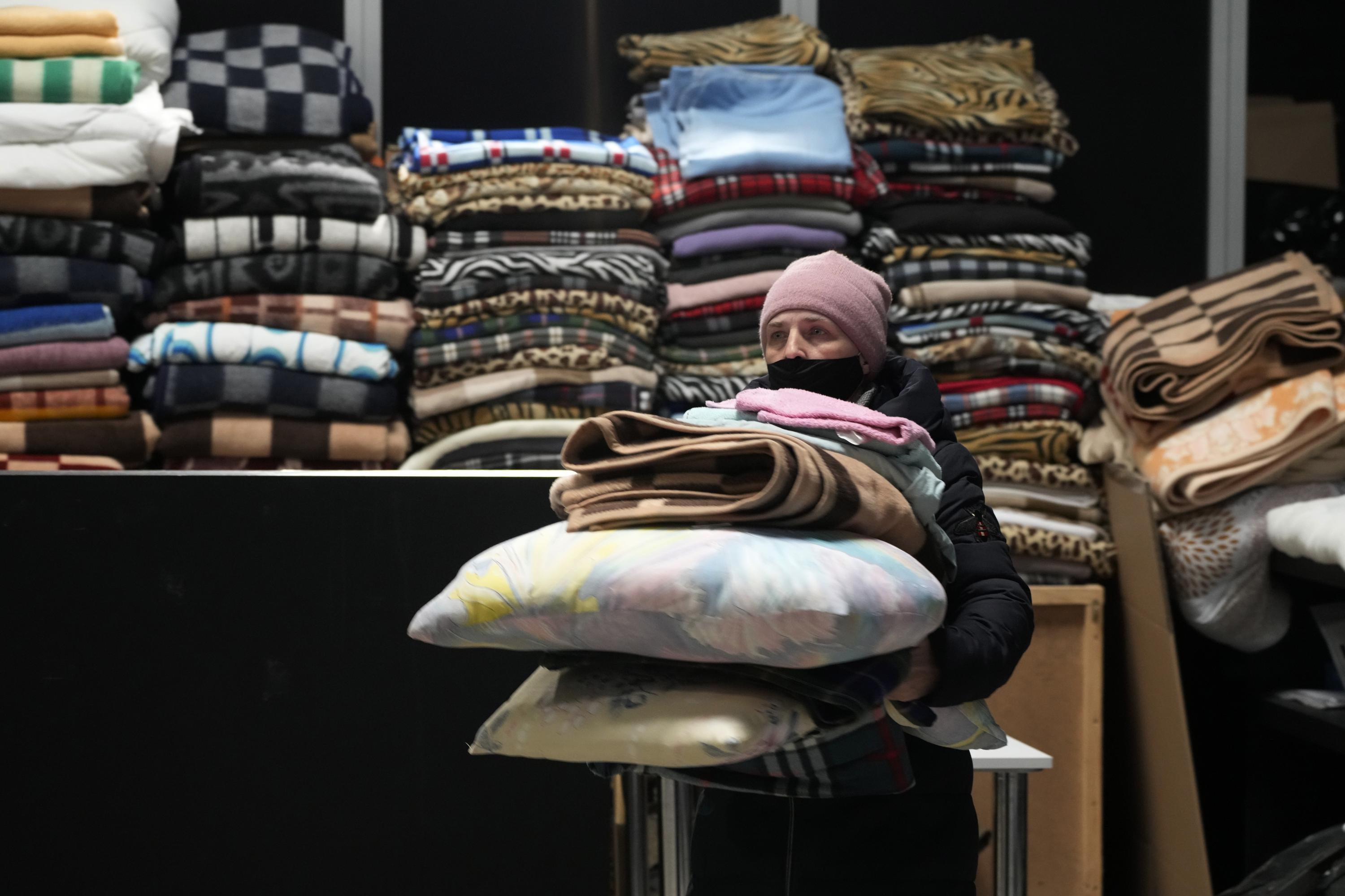 Refugiații din Ucraina sunt bineveniți să-și găsească locuri de muncă pe măsură ce exodul de război încetinește