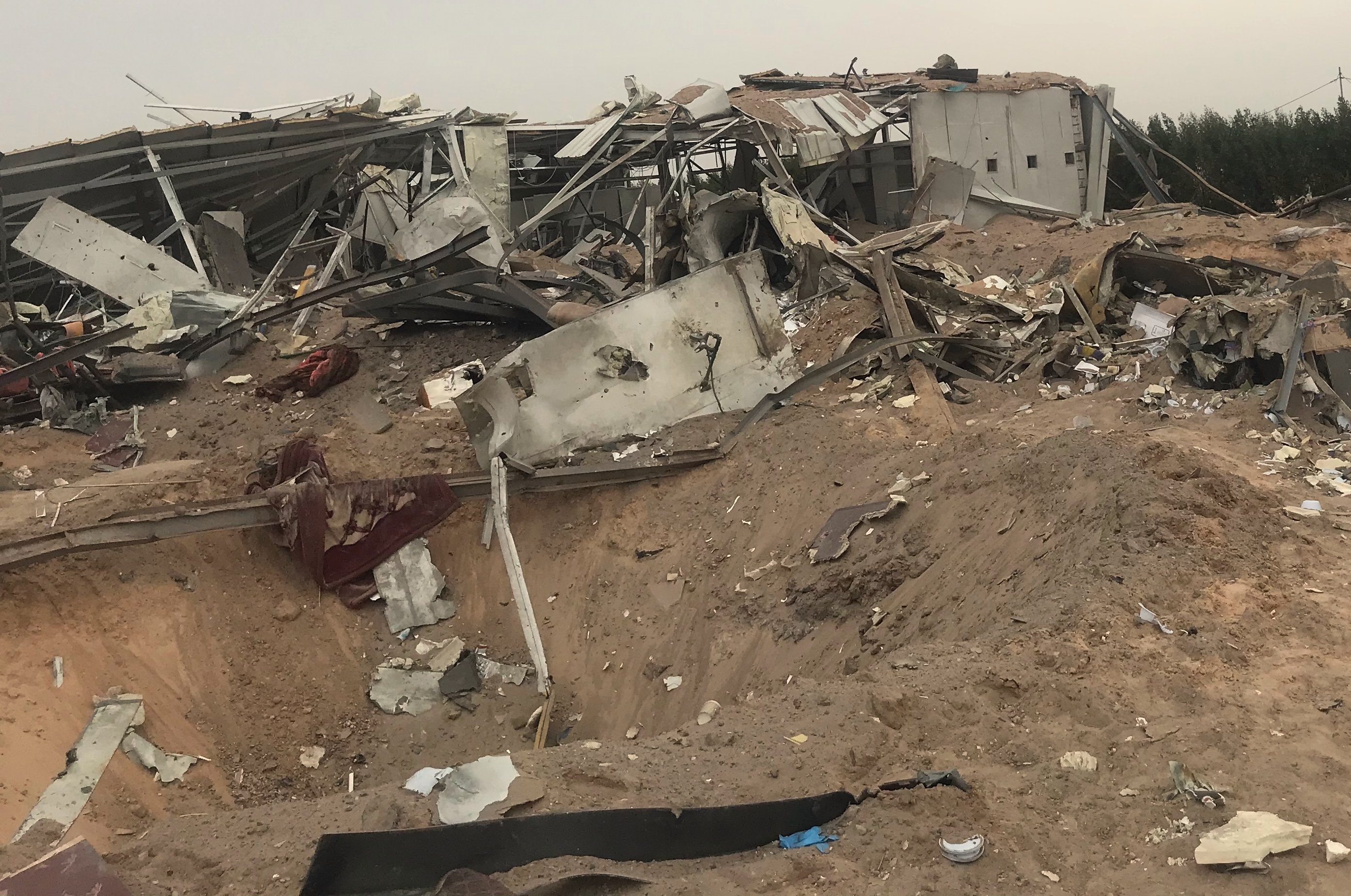 Iraq army says US strikes kill 5 security forces, 1 civilian | AP News