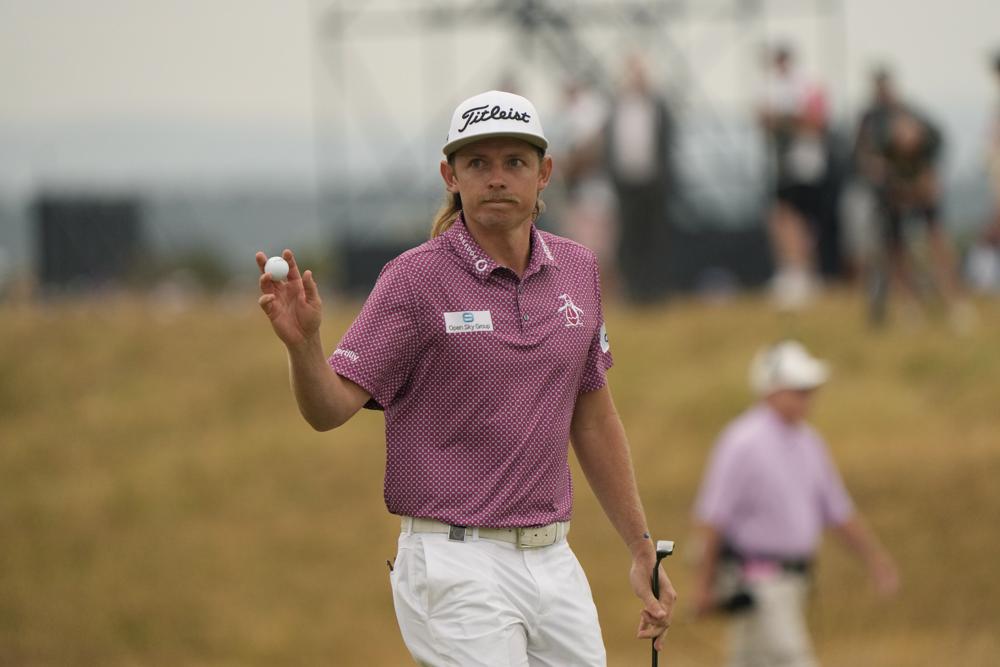 Cameron Smith rallies to win British Open at "St. Andrews"