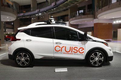 GMu0027s Cruise to deploy fully driverless cars in San Francisco  AP News