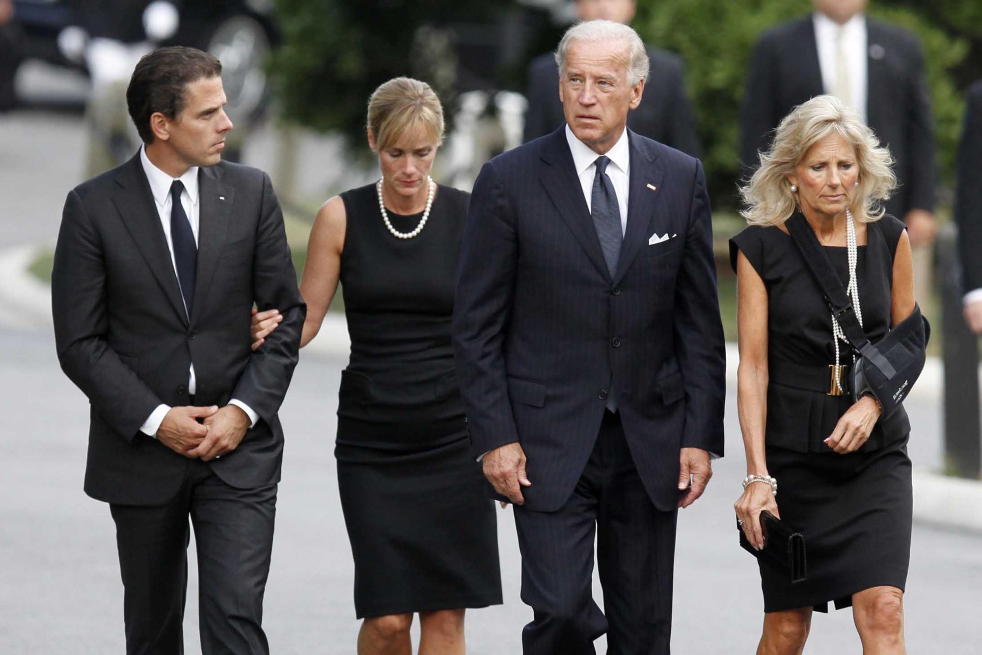 Biden's ex daughter-in-law opens up about marriage Hunter AP News