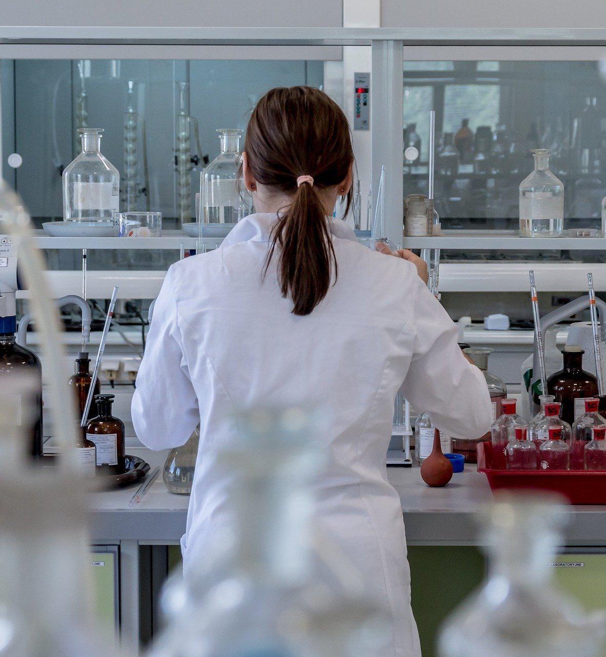 CORRECTION Vanguard Laboratories Selects PreciseMDX to Improve the Laboratory Testing Experience