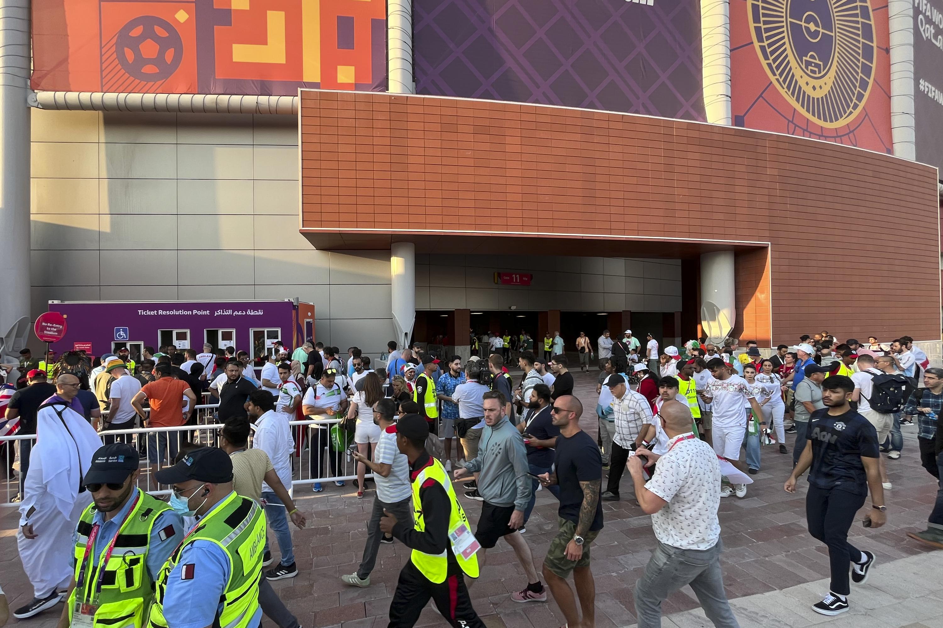 Des centaines de fans signalent des problèmes de billets pour la Coupe du monde pour la deuxième journée