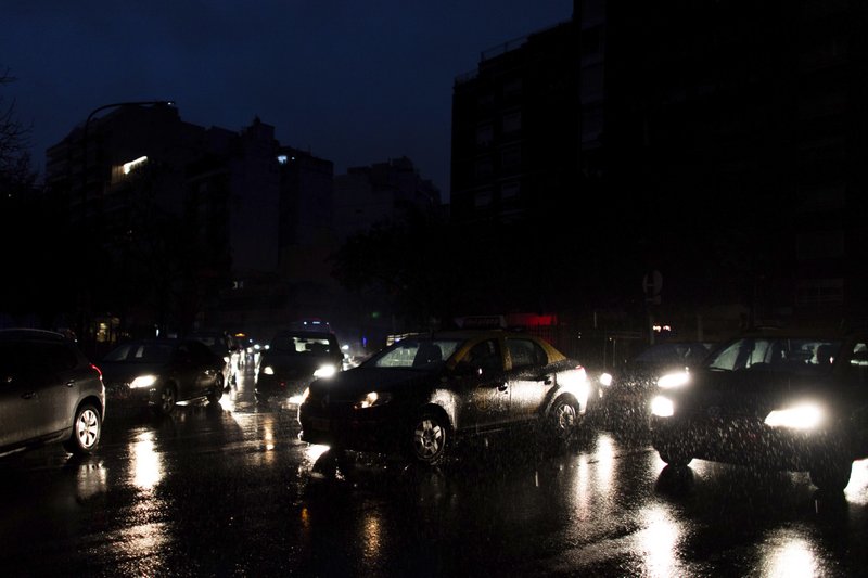 Hunt for cause of massive South America power outage begins 800