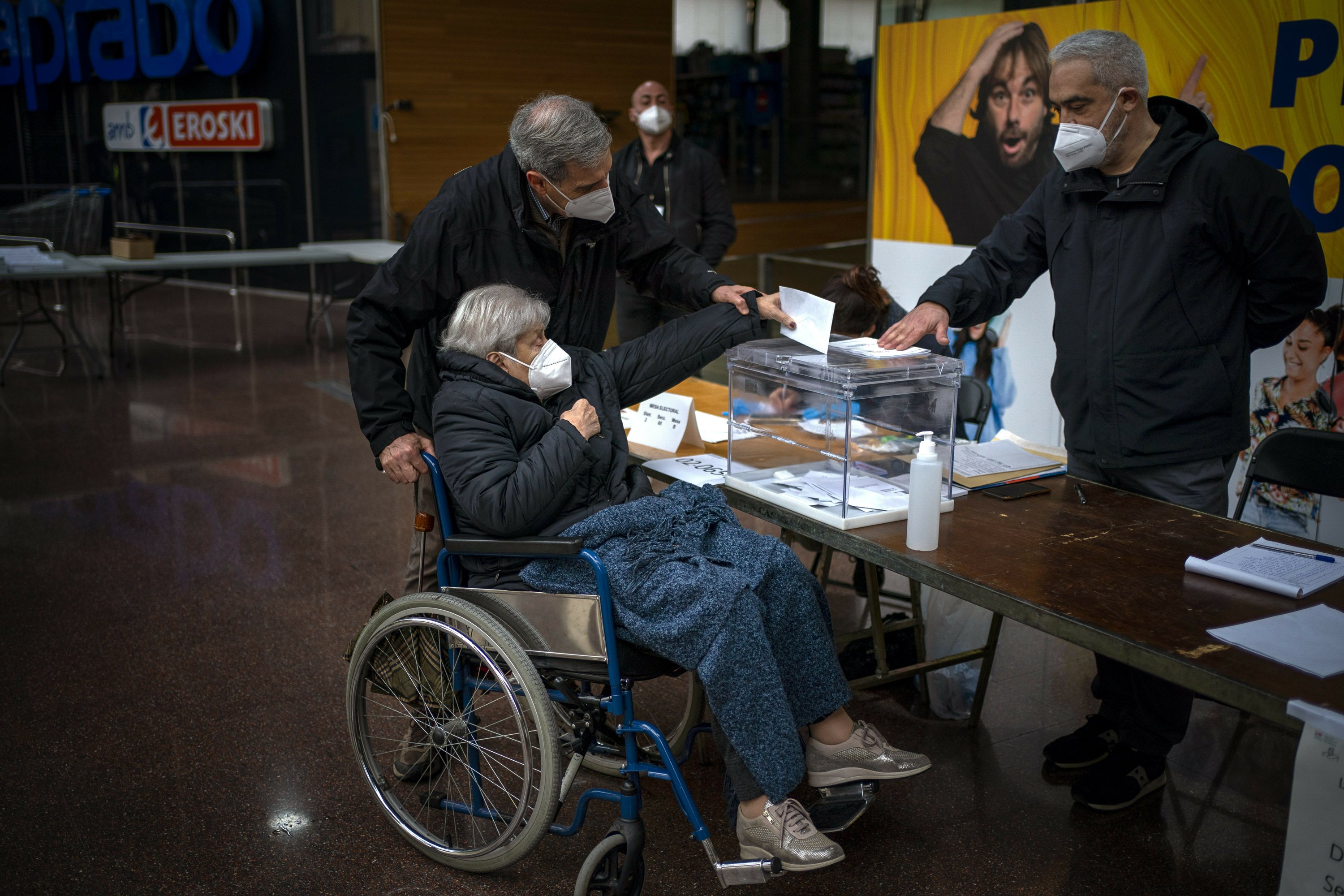 Separatists gain majority in Catalonia despite socialist victory