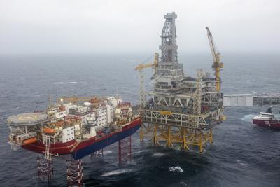 El campo petrolero Johan Sverdrup frente al Mar del Norte se muestra el 9 de octubre de 2018. La frenética búsqueda de alternativas al gas natural ruso en Europa ha aumentado drásticamente la demanda, y el precio, del petróleo y el gas de Noruega. A medida que el dinero llega, el segundo mayor proveedor de gas natural de Europa se está defendiendo de las acusaciones de que se está beneficiando de la guerra en Ucrania. (Carina Johansen/NTB Scanpix vía AP)