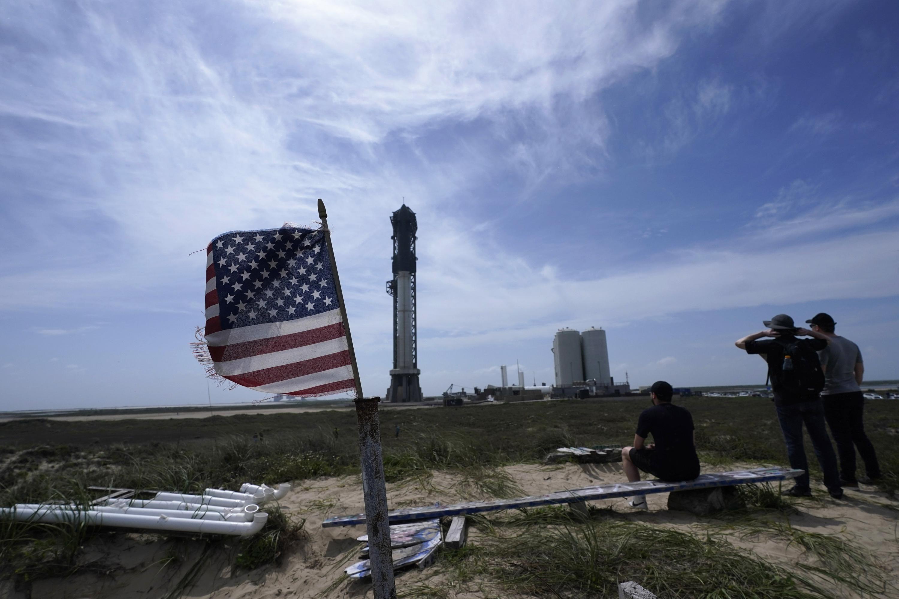 SpaceX está haciendo un segundo intento de lanzar el cohete más grande