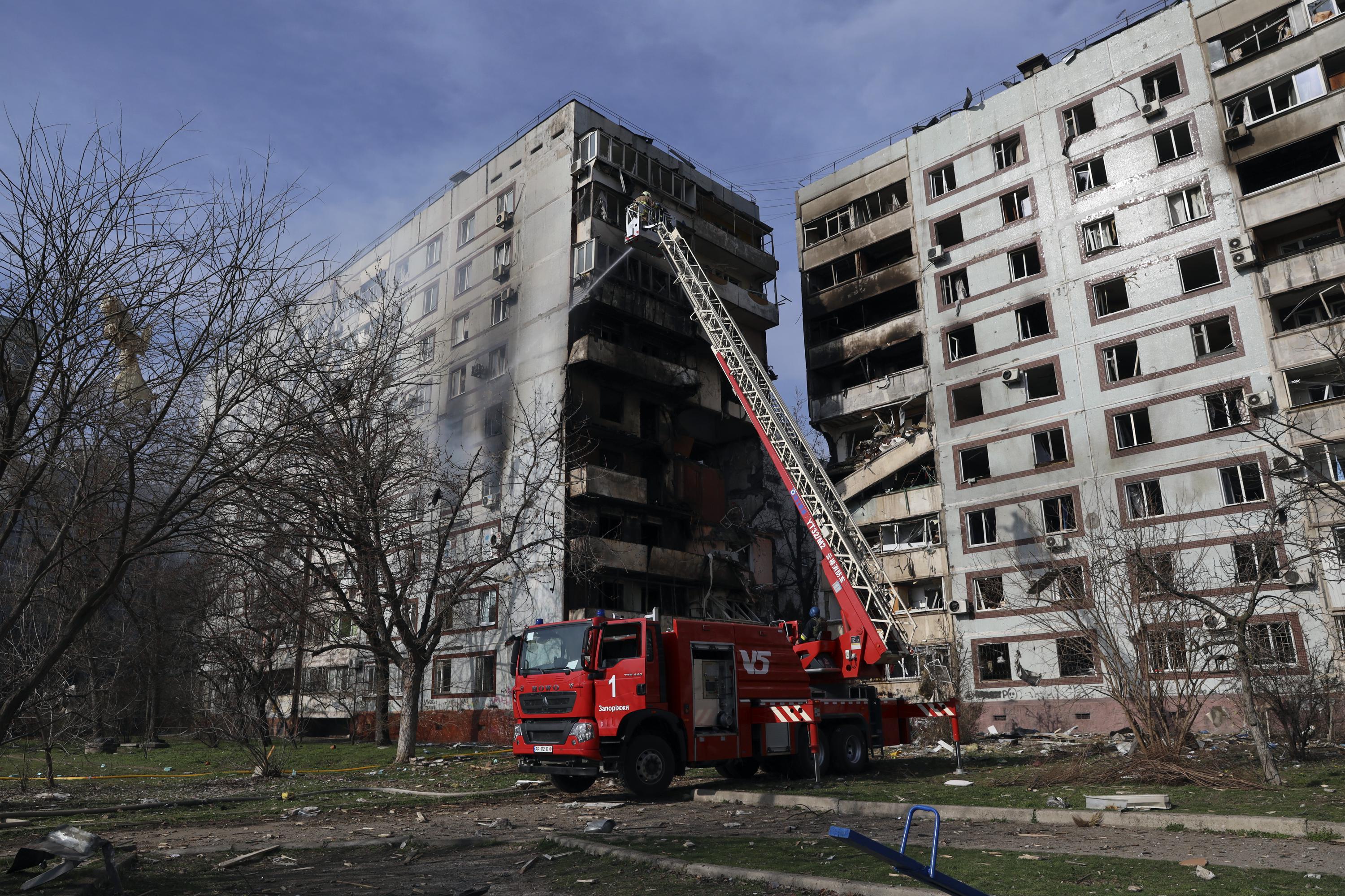 причал 93 в геленджике ресторан